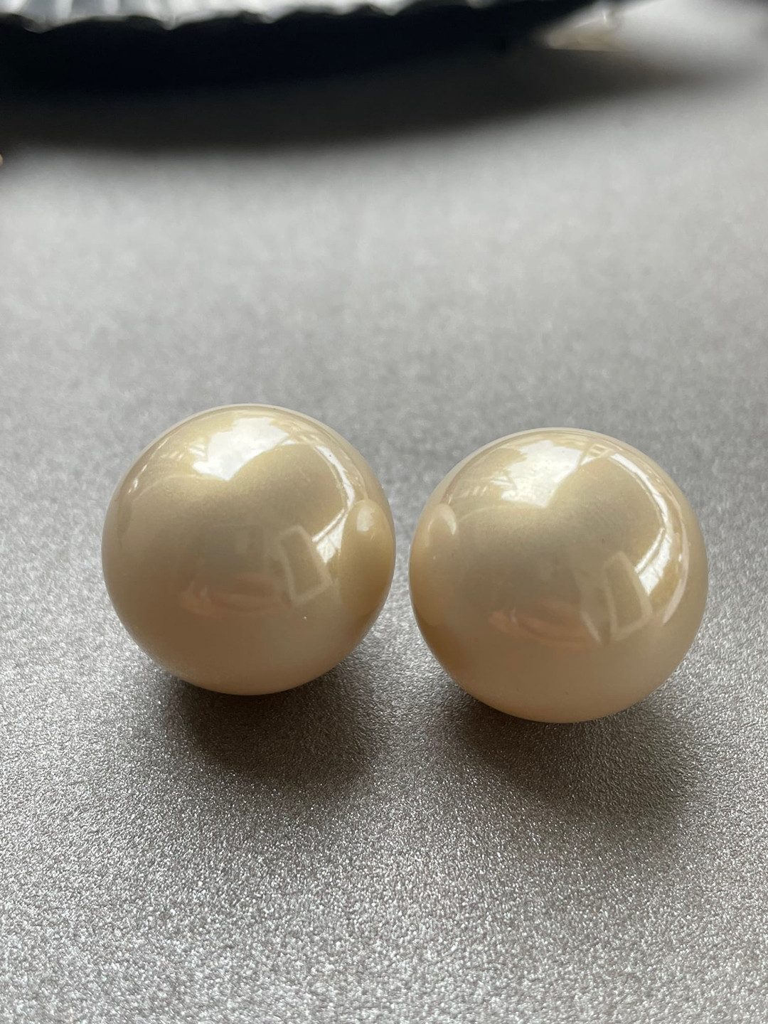 

ISHKAARA Circular Studs Earrings, Beige