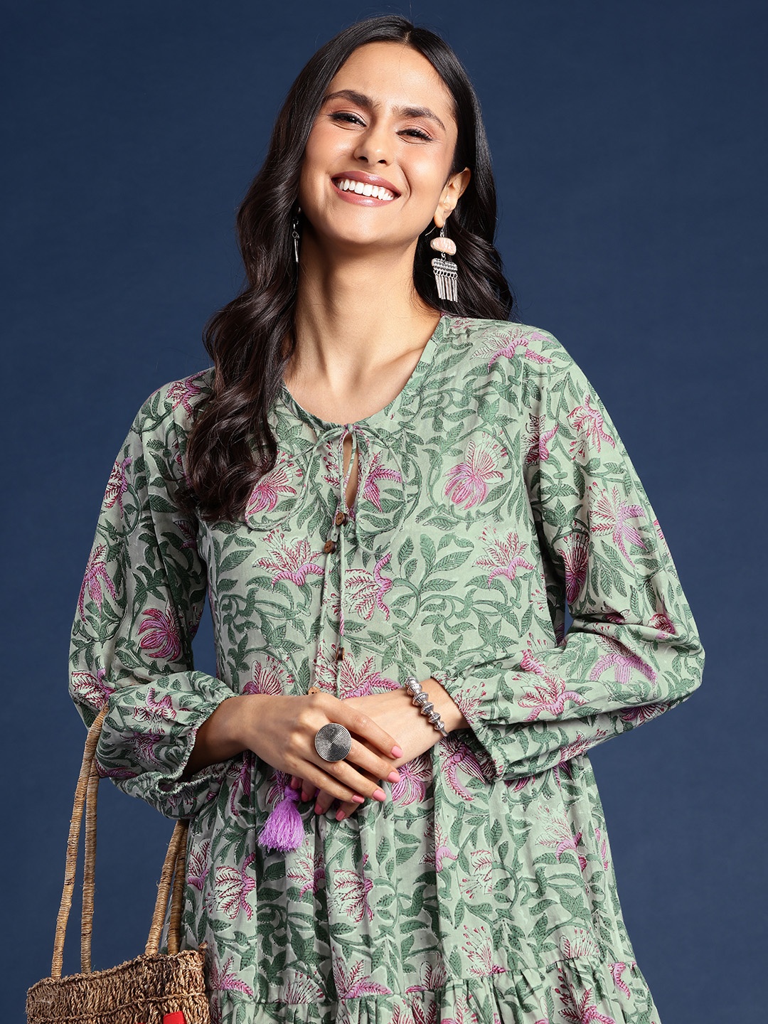 

Taavi Sanganeri Tiered Printed Regular Pure Cotton Kurti with Palazzos, Green