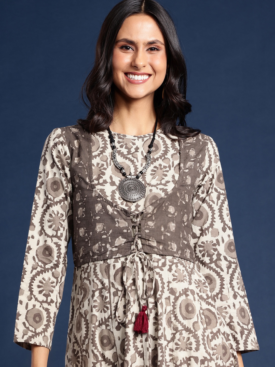 

Taavi Women Dabu Floral Printed Layered Kurta, Beige