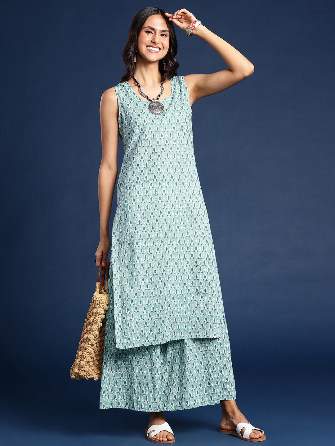 

Taavi Sanganeri Regular Pure Cotton Kurta with Palazzos, Teal