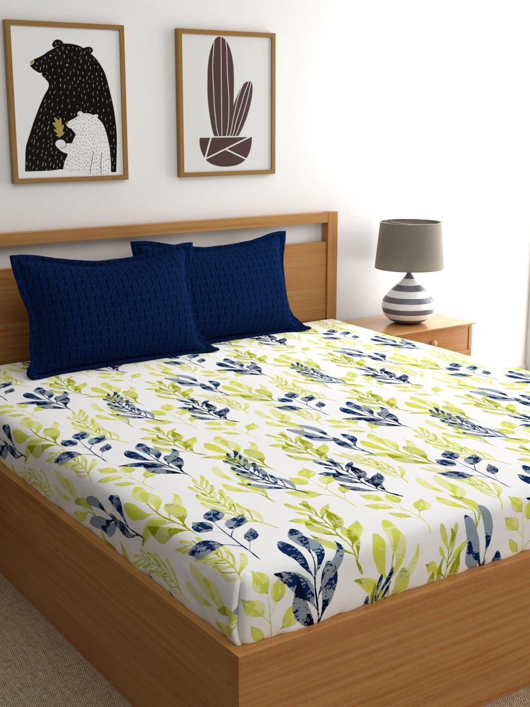 

Home Ecstasy Blue & White Printed Cotton 140 TC Fitted King Bedsheet with 2 Pillow Covers