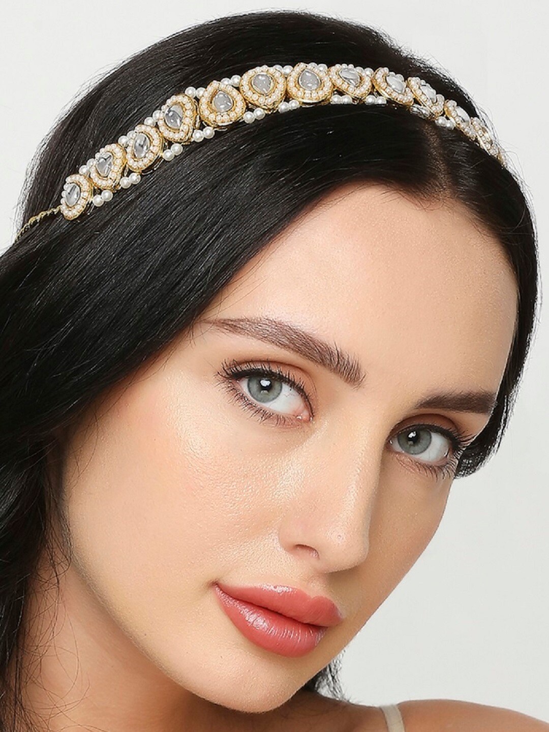 

OOMPH Kundan Studded & Pearl Beaded Sheeshphool, Gold