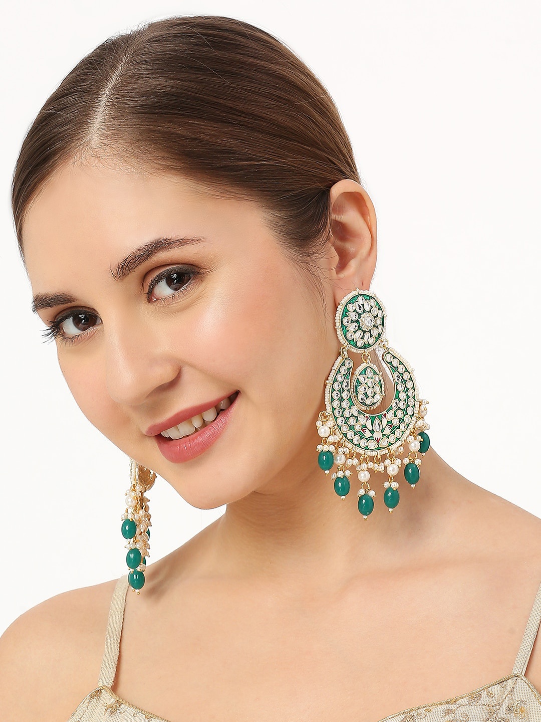 

OOMPH Crescent Shaped Chandbalis, Gold