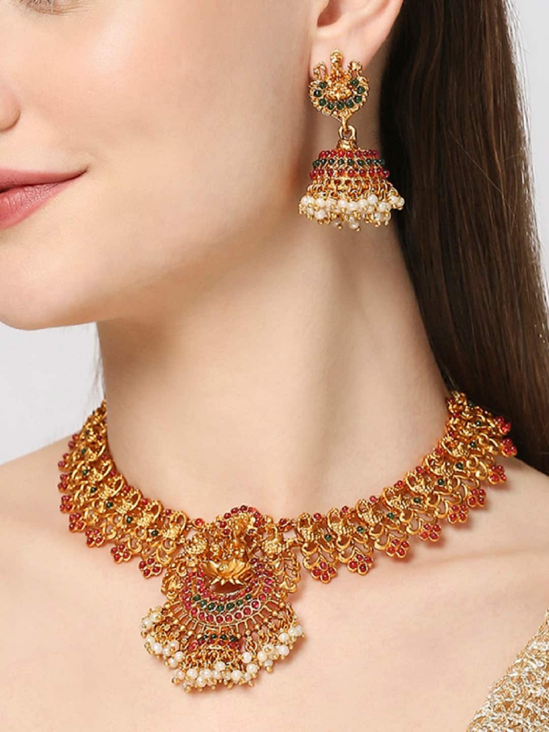 

OOMPH Antique Stone Studded & Pearl Beaded Laxmi Designed Temple Jewellery Set, Gold