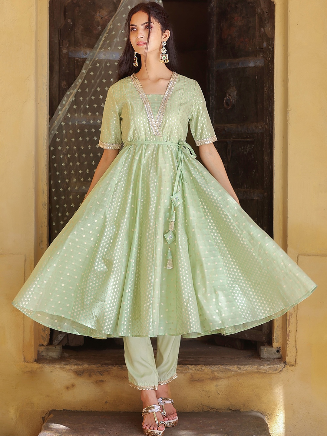 

KASYA Ethnic Motifs Embroidered Anarkali Kurta With Trousers & Dupatta, Green