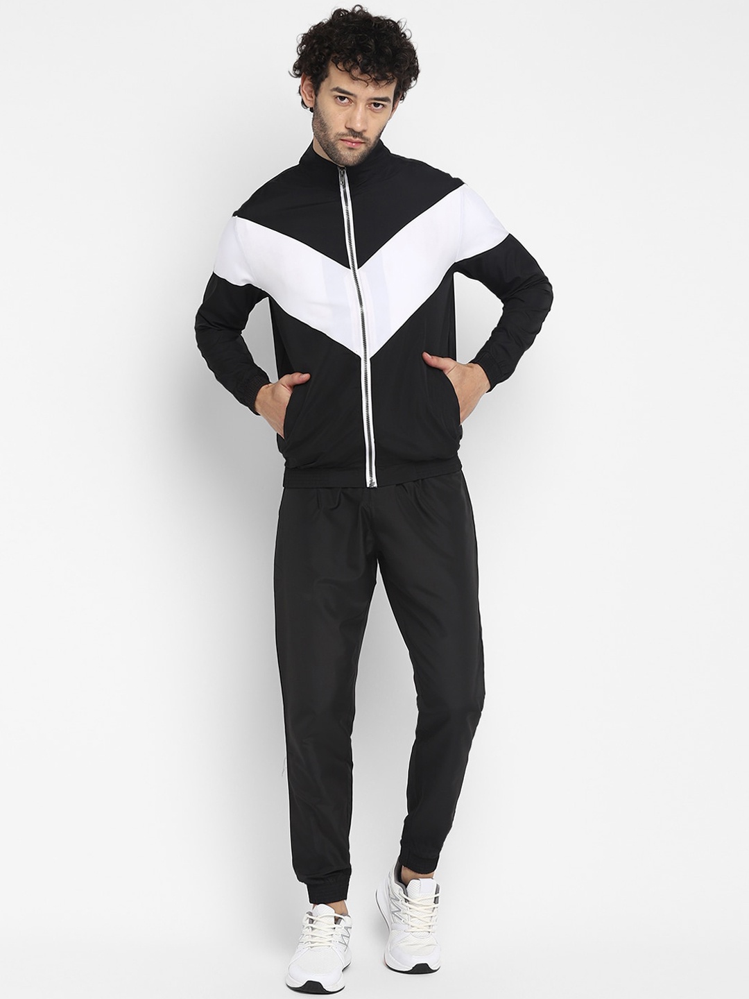 

Yuuki Colorblocked Mock Collar Tracksuits, Black