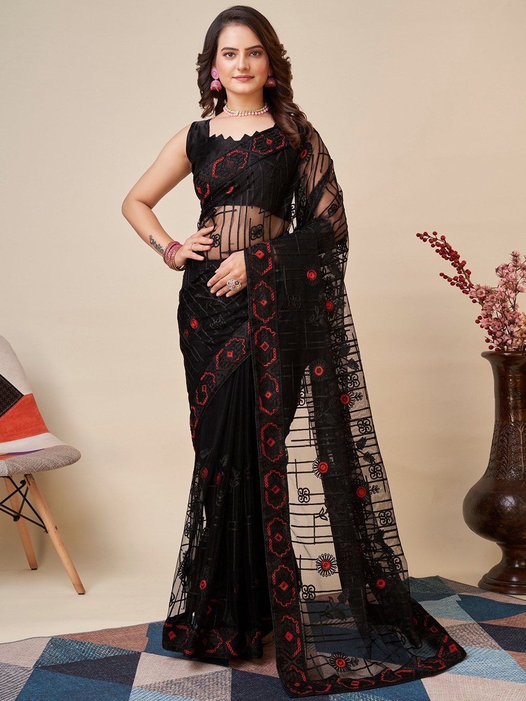 

VAIRAGEE Ethnic Motifs Embroidered Net Saree, Black