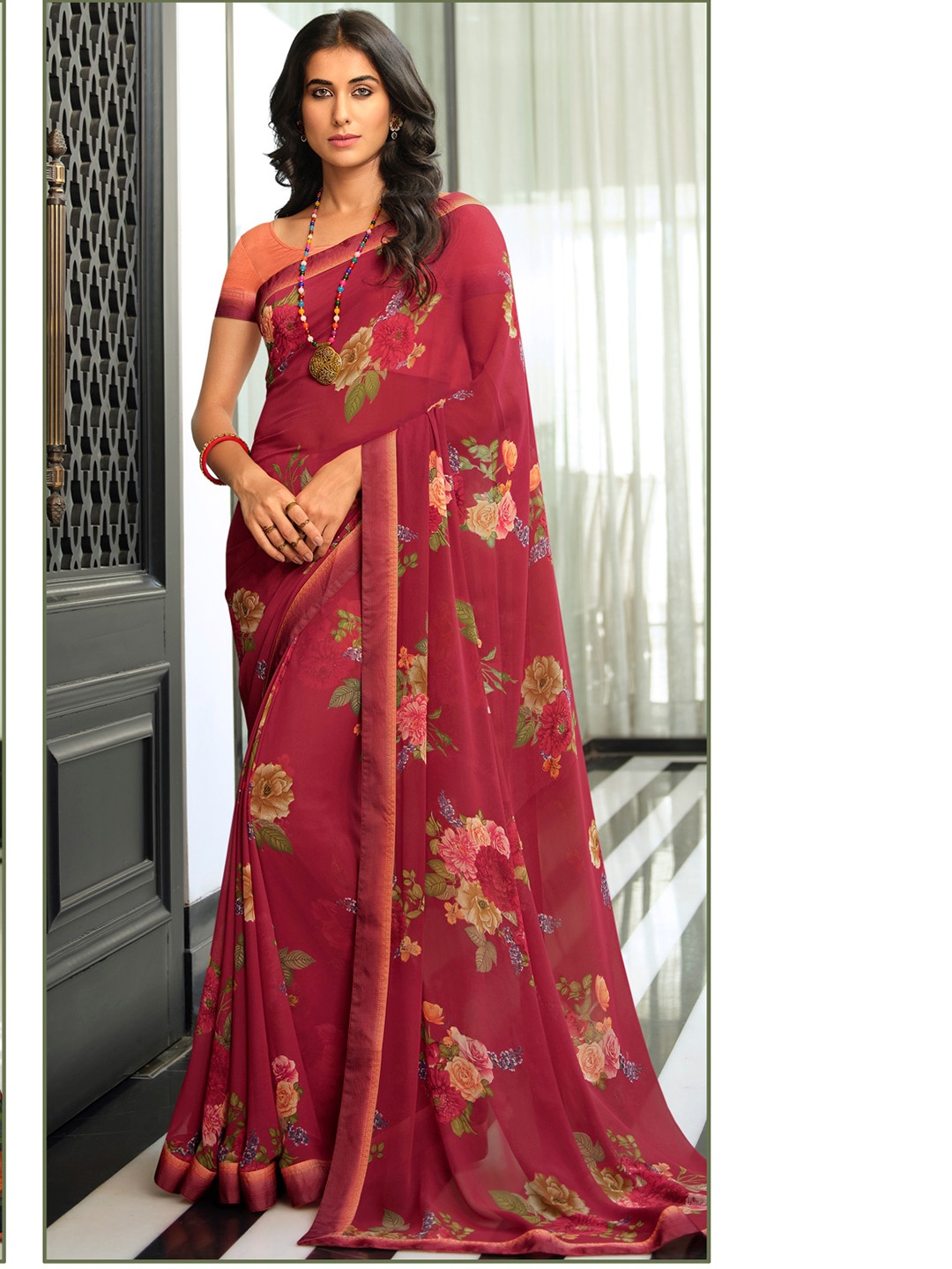 VAIRAGEE Floral Printed Saree, Pink