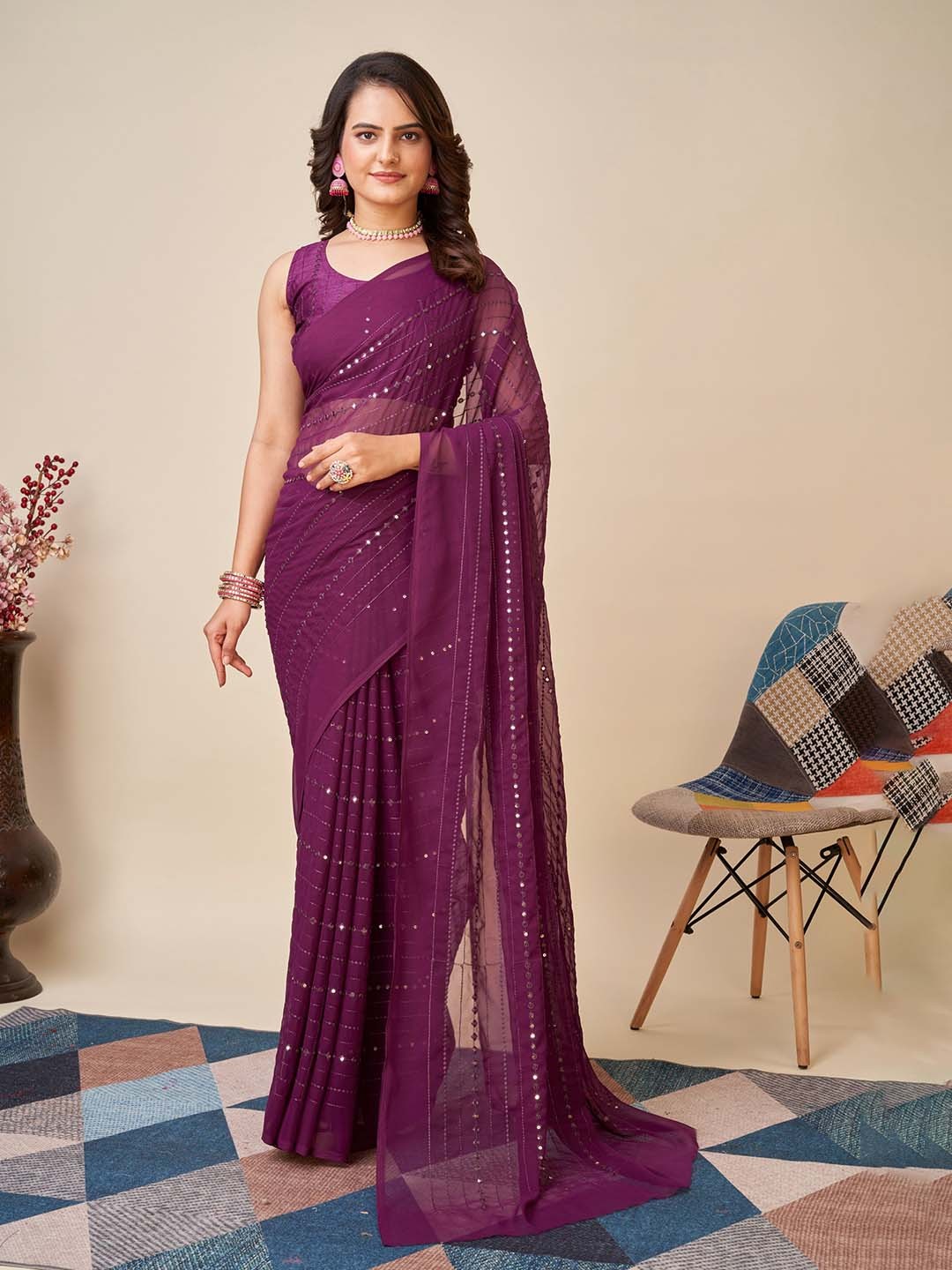 

VAIRAGEE Embellished Mirror Work Saree, Yellow