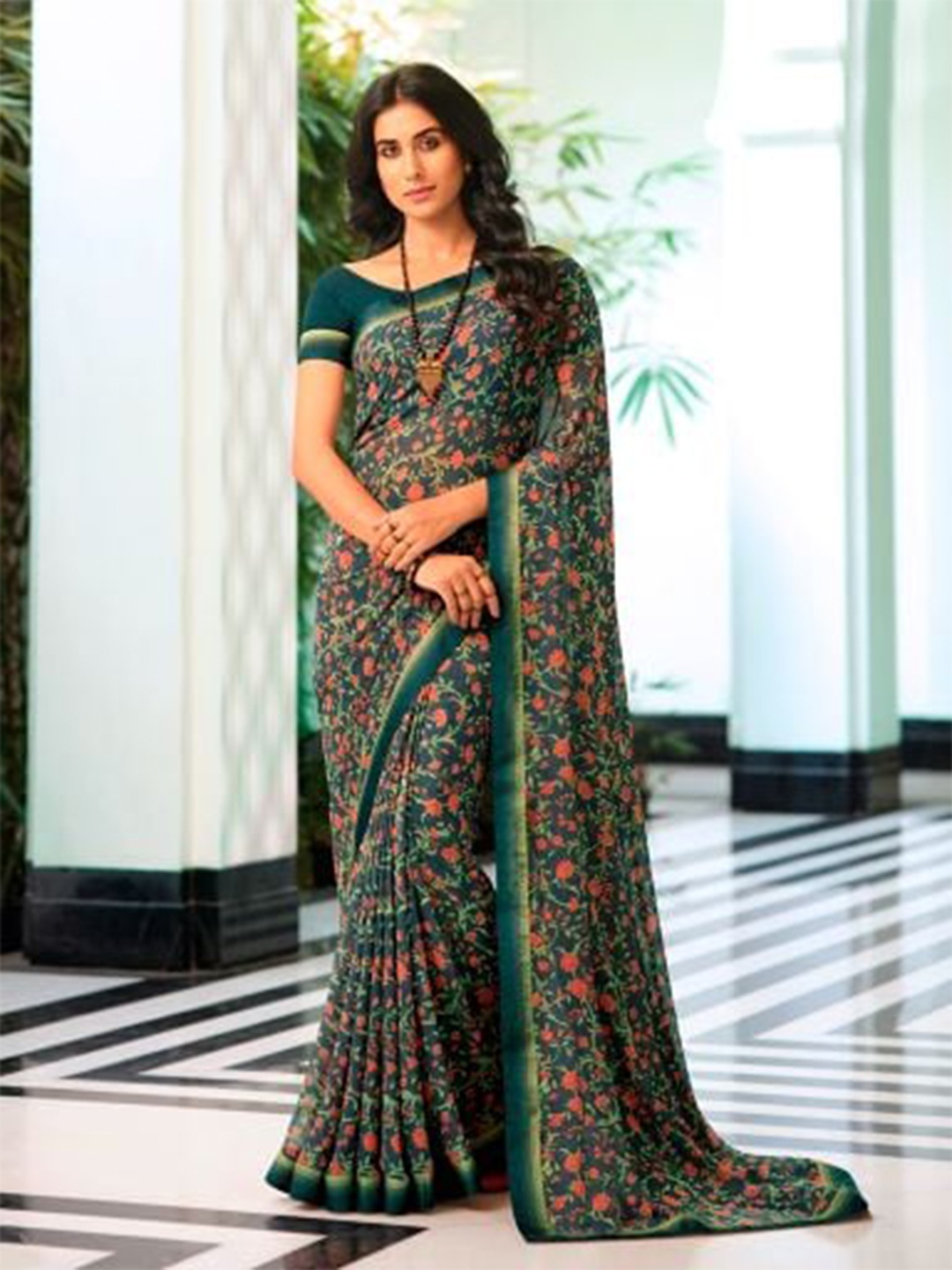 

VAIRAGEE Floral Printed Saree, Teal