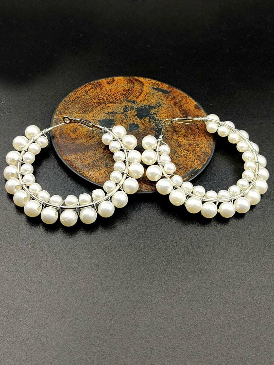

FIMBUL Pearl Beaded Circular Hoop Earrings, White