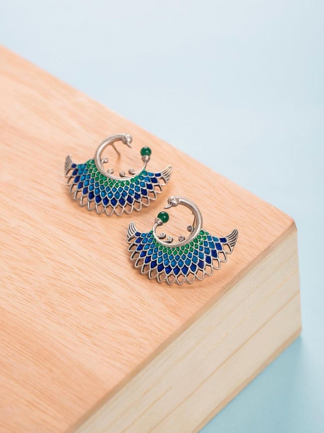 

FIMBUL Silver-Plated Stone-Studded Peacock-Shaped Stud Earrings