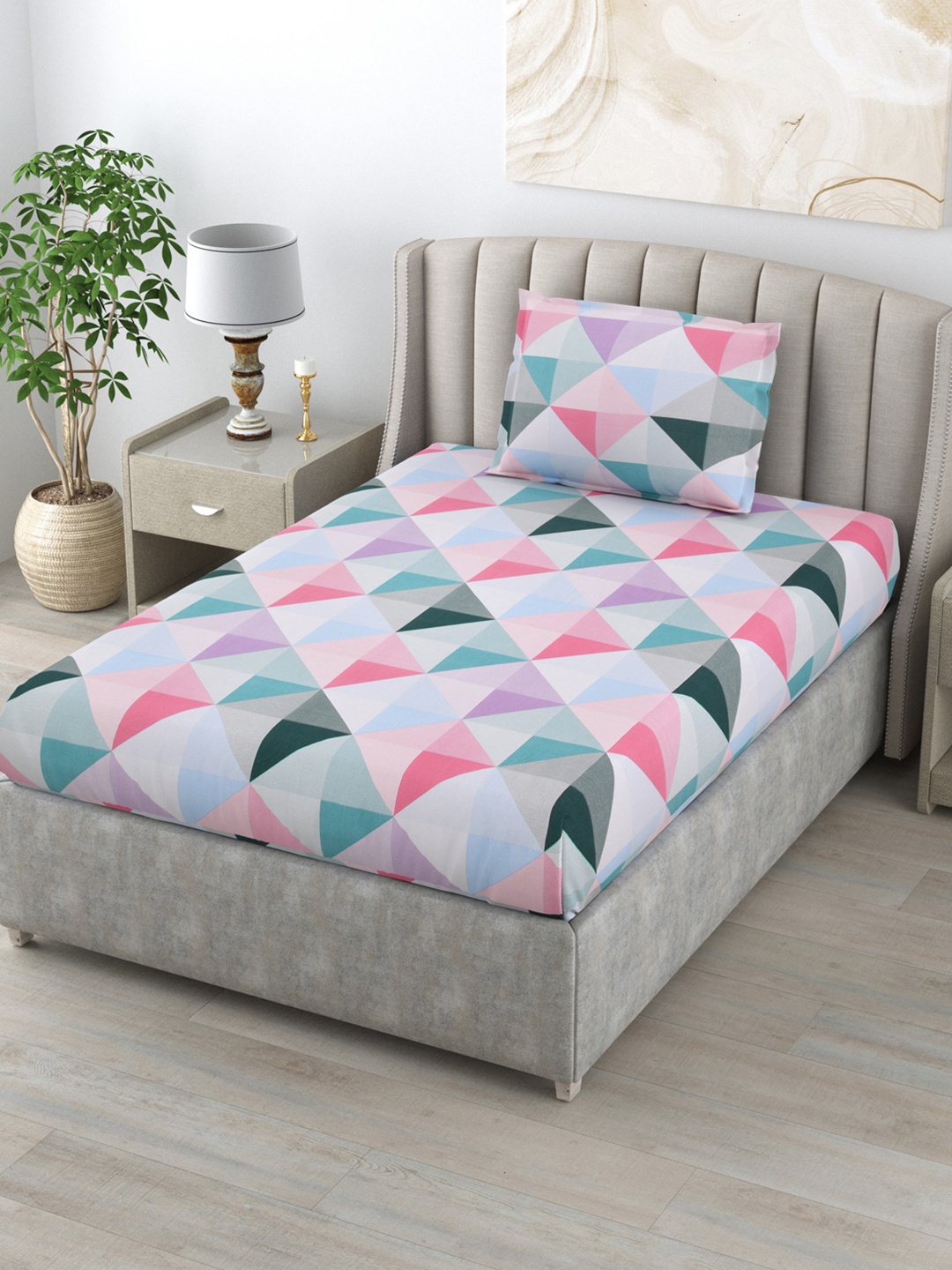 

BOMBAY DYEING Dream Lover Blue Geometric Cotton 104 TC Single Bedsheet With 1 Pillow Cover