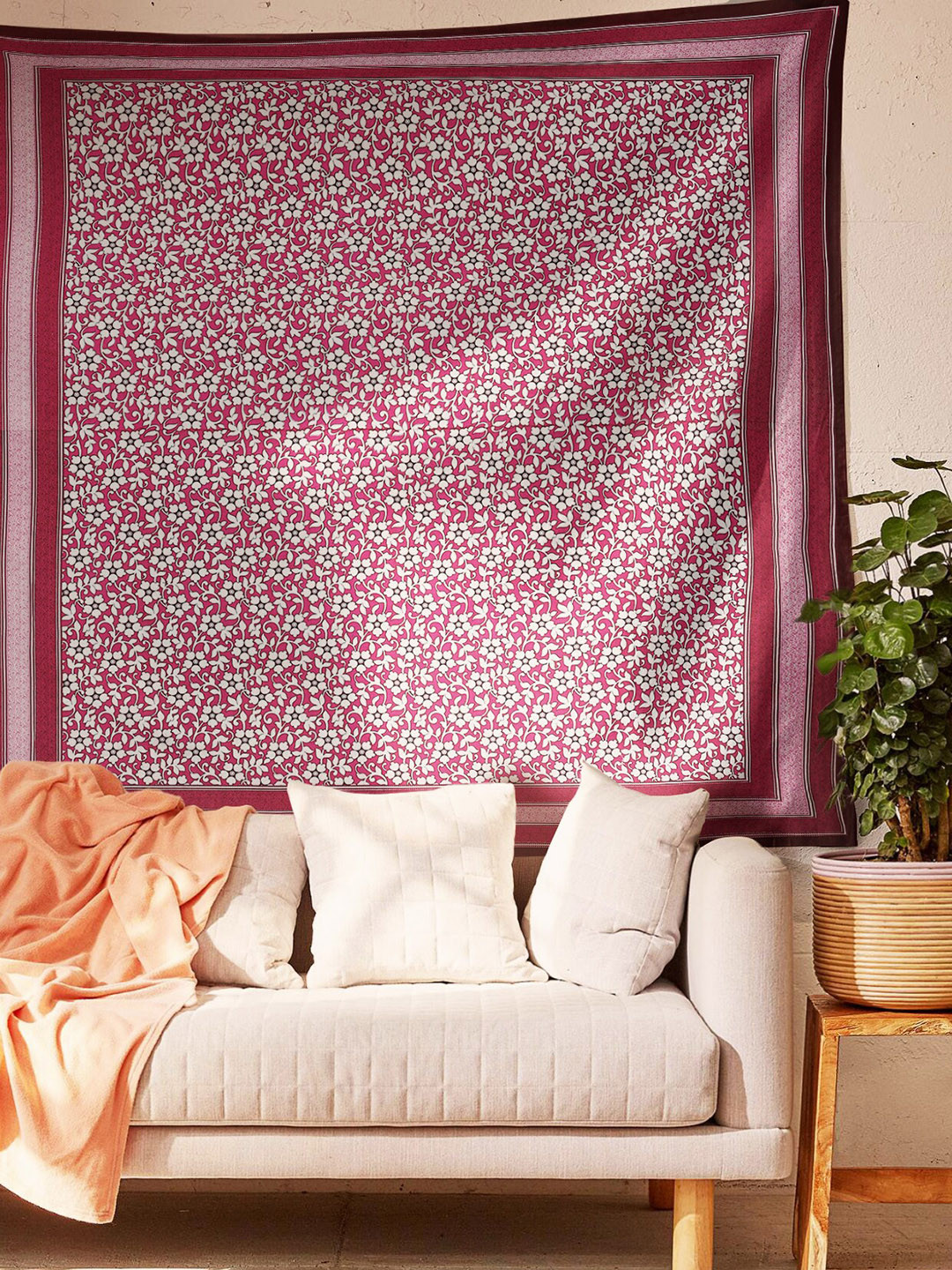 

SheetKart Red & White Printed Wall Hanging Tapestry