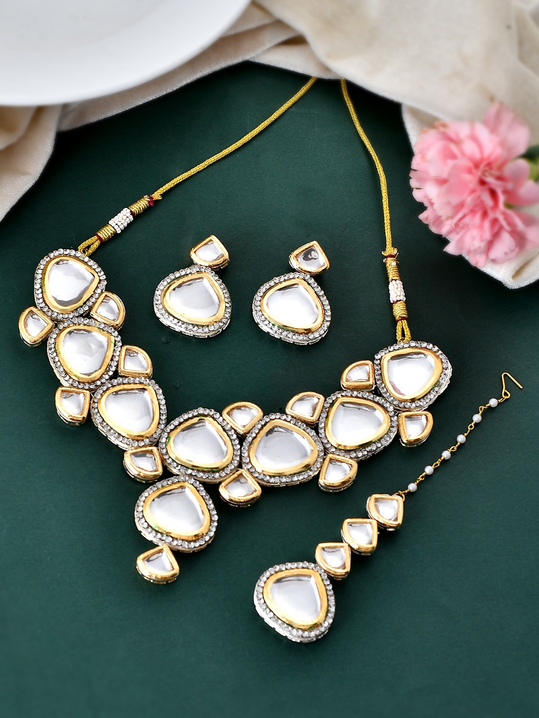 

Silvermerc Designs Gold-Plated Kundan-Studded Jewellery Set