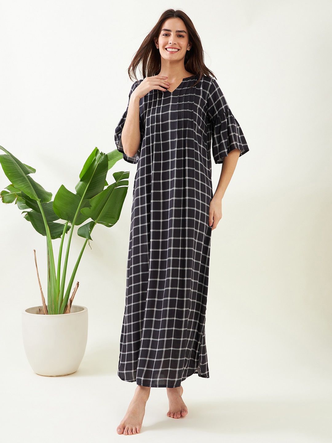 

The Kaftan Company Checked Round Neck Maxi Nightdress, Black