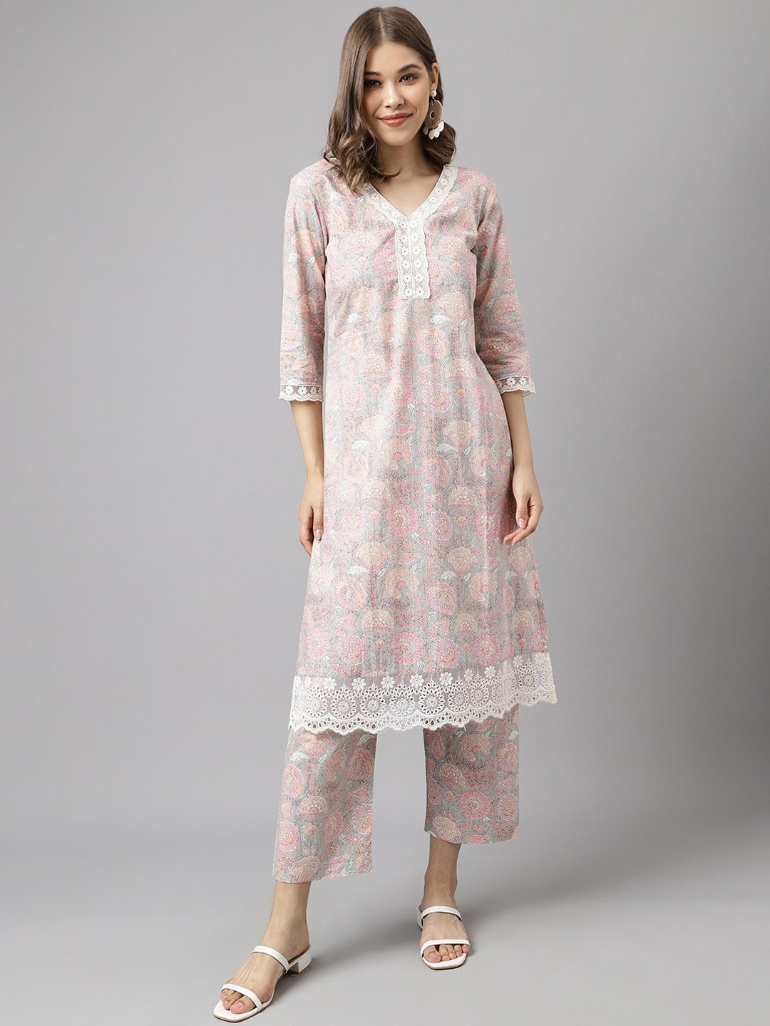 

FIORRA Floral Printed Regular Pure Cotton Kurta with Trousers, Pink