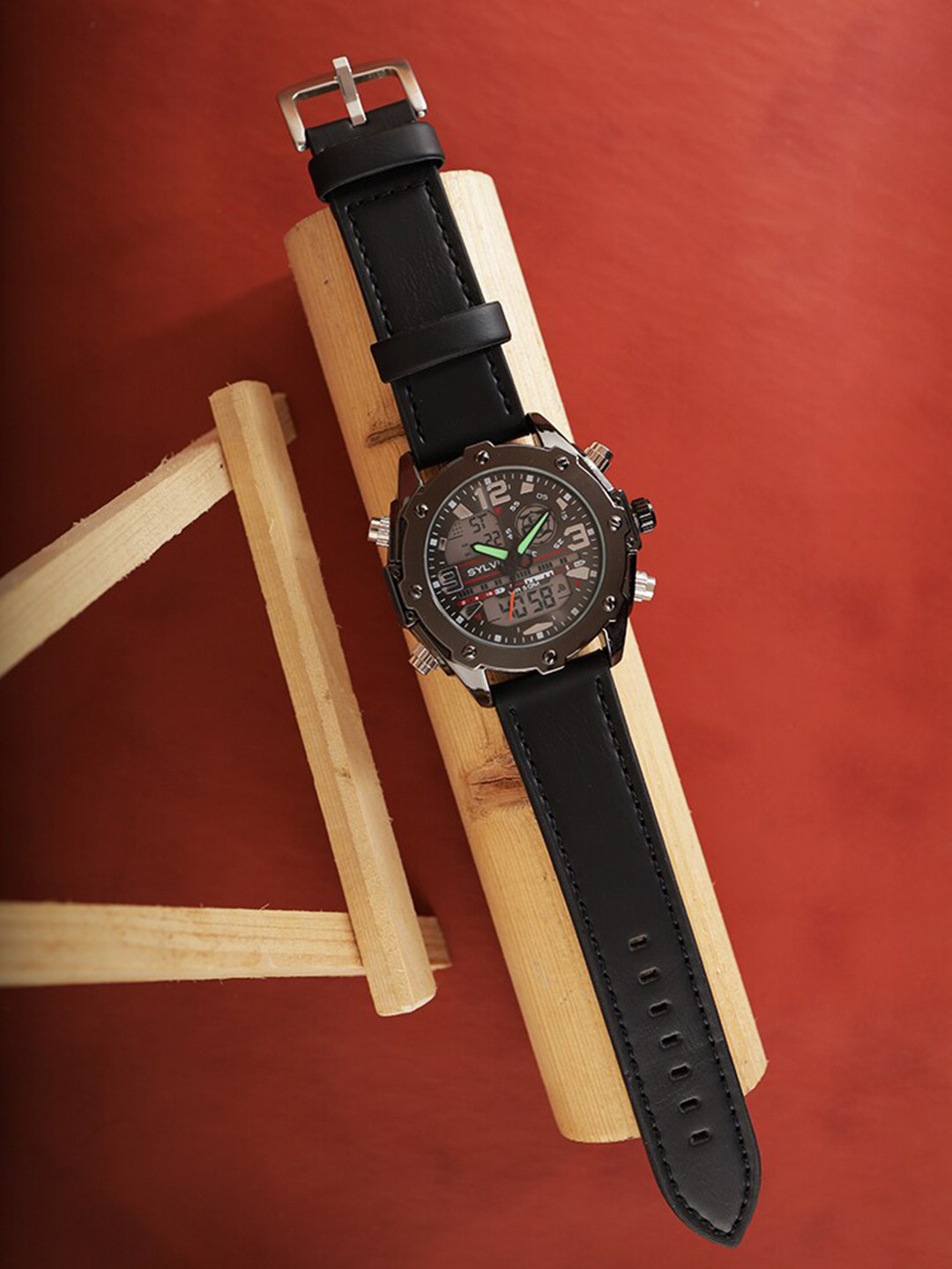 

Sylvi Men Embellished Dial & Leather Straps Analogue Watch Horizon-Black