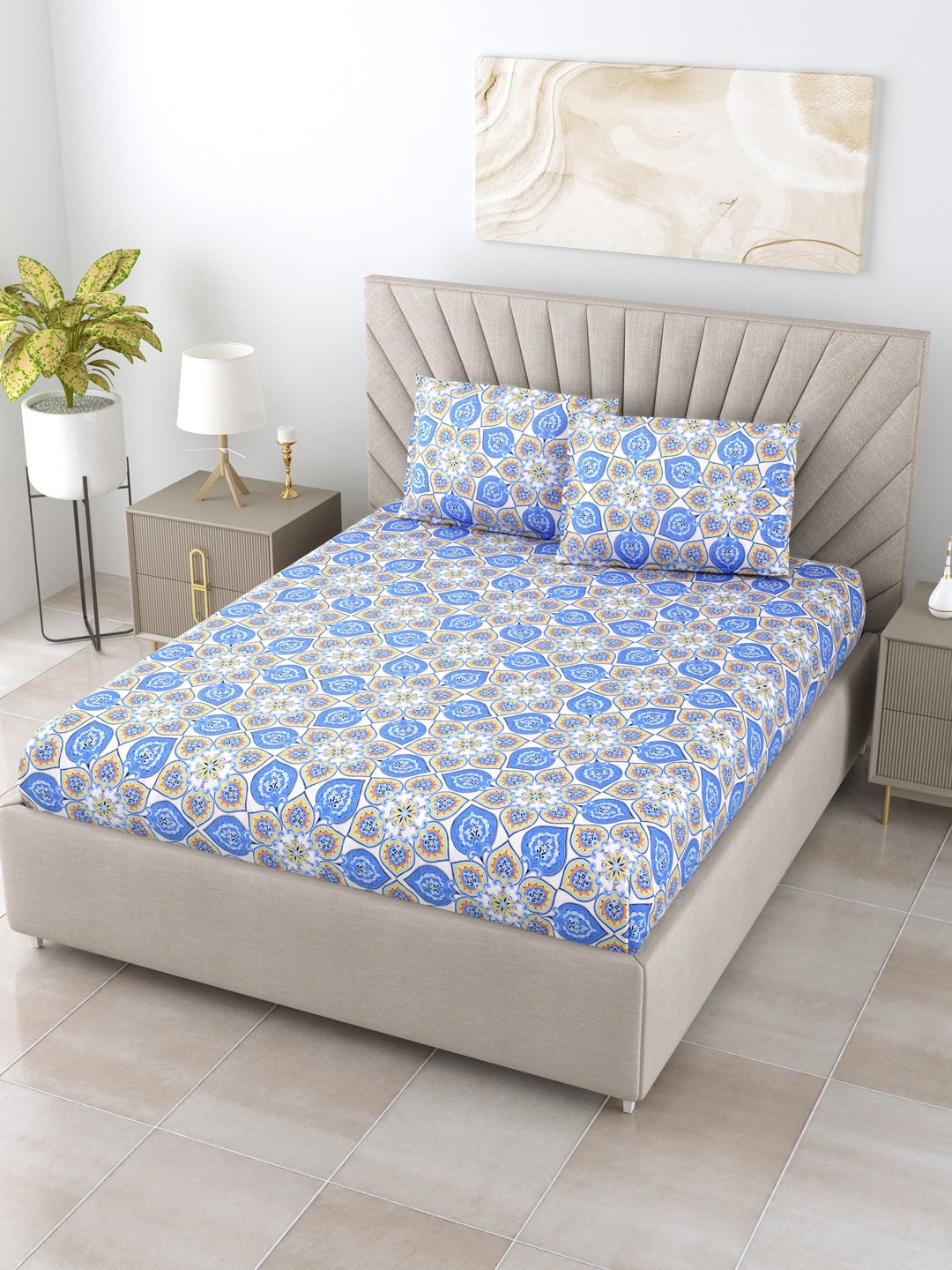 

BOMBAY DYEING Blue & White Ethnic Motifs Cotton 104 TC Queen Bedsheet With 2 Pillow Covers