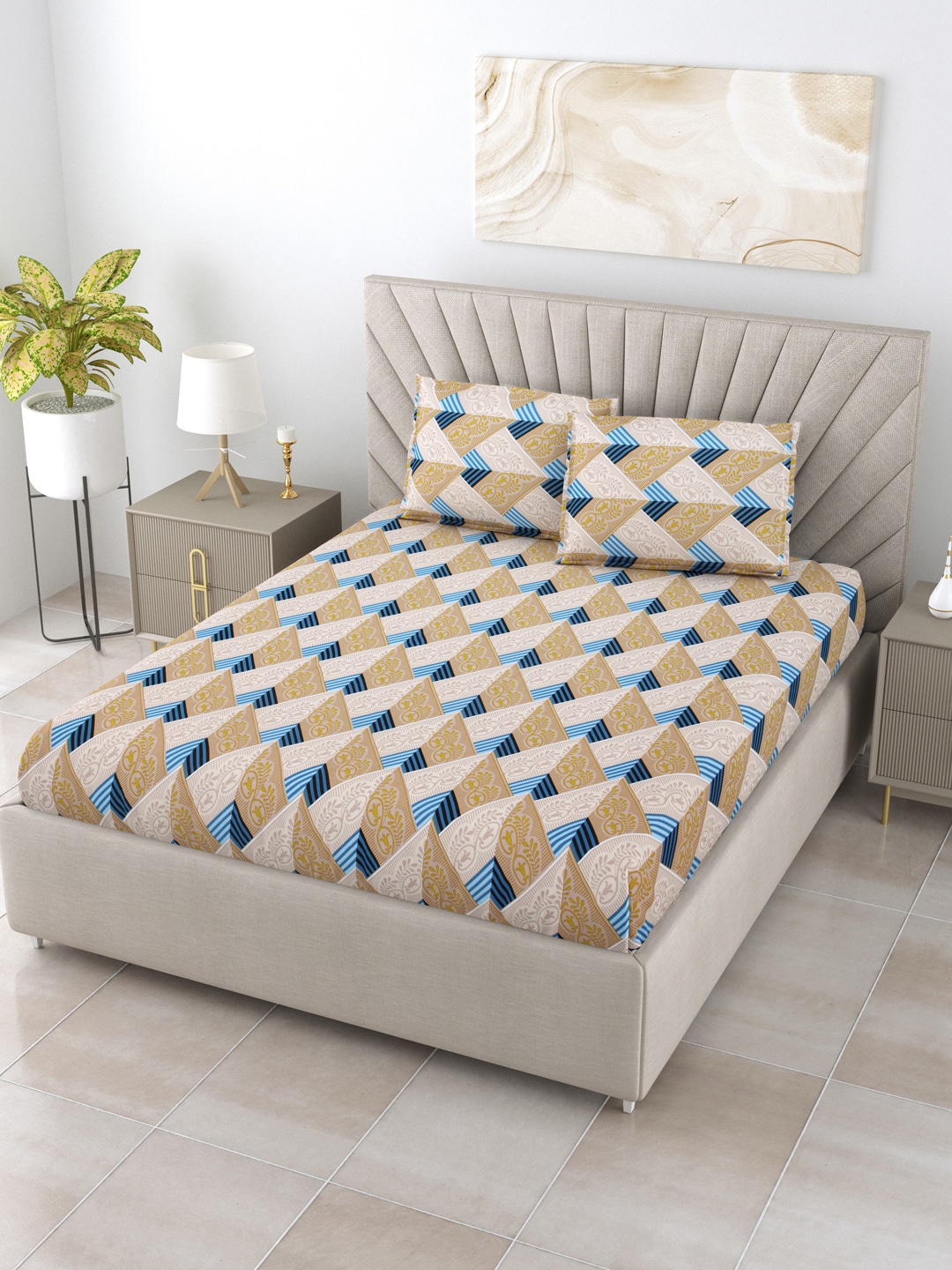 

BOMBAY DYEING Blue & Beige Printed Cotton 104 TC Queen Bedsheet & 2 Pillow Covers
