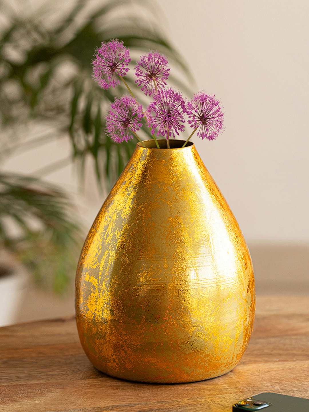 

ExclusiveLane Topaz Gold-Toned Iron Flower Vase