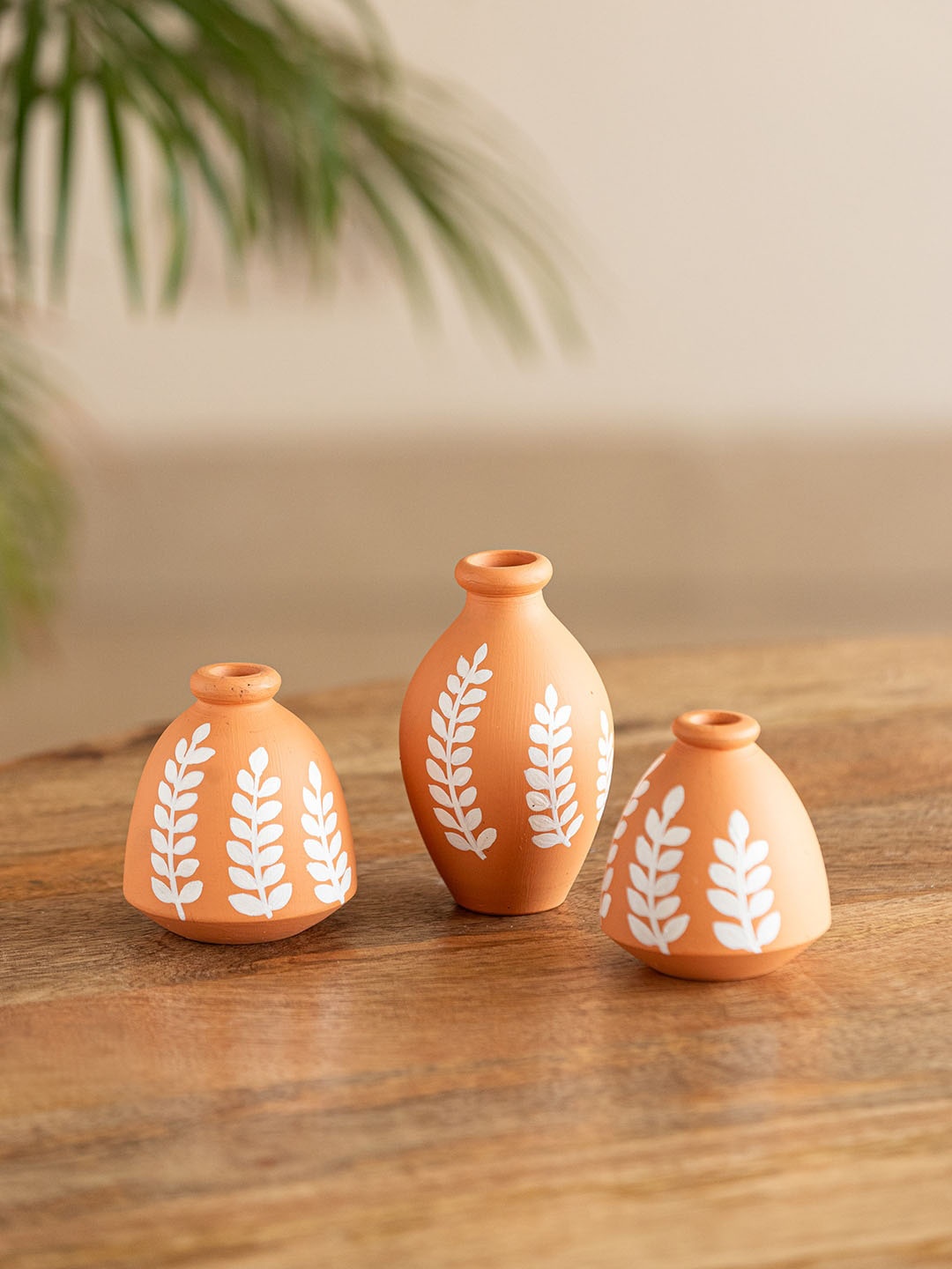 

ExclusiveLane Ethnic Foliage 3-Pcs Brown Printed Terracotta Pots