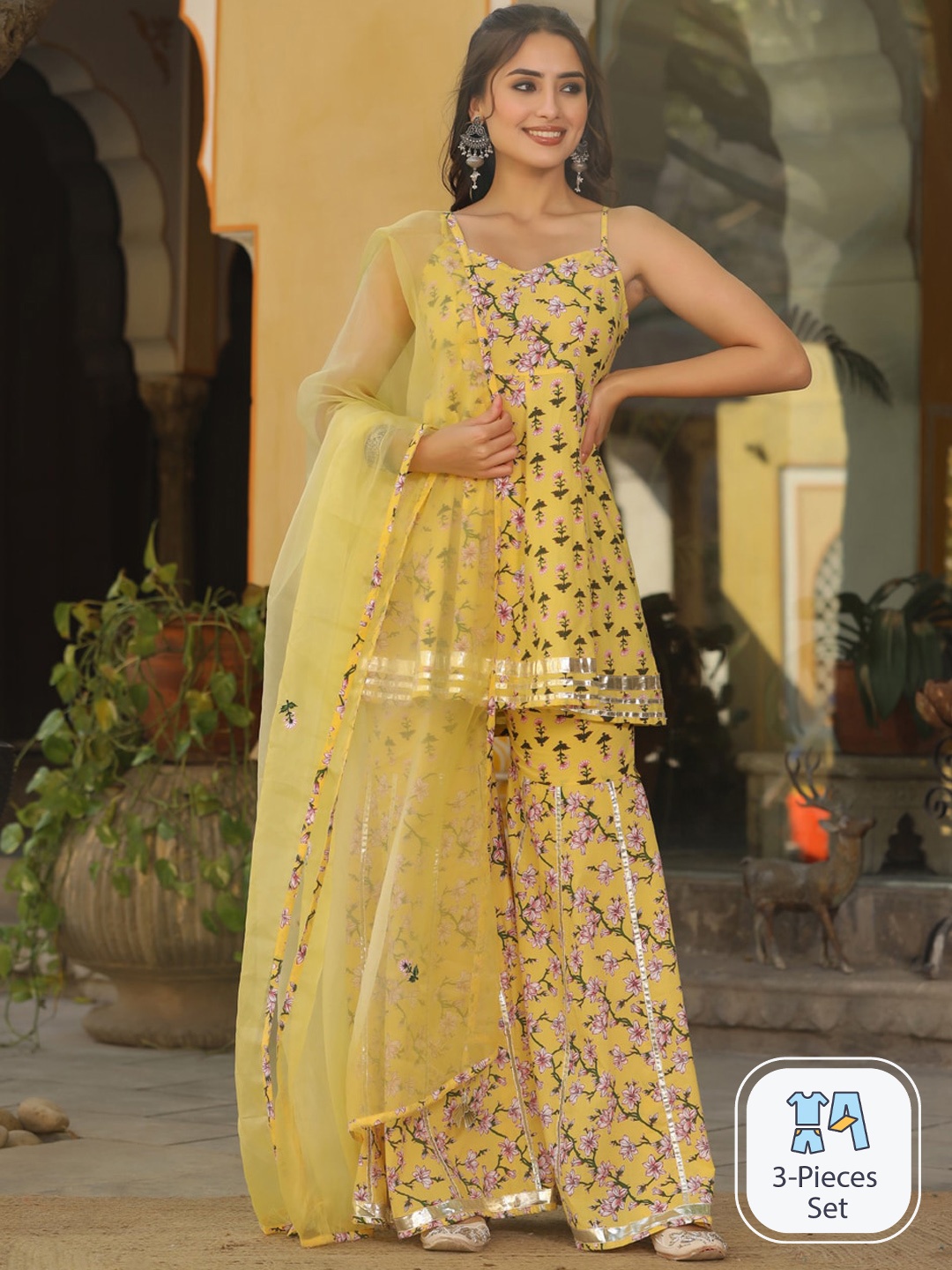 

Rangeelo Floral Printed Empire Gotta Patti Kurta With Sharara & Dupatta, Yellow