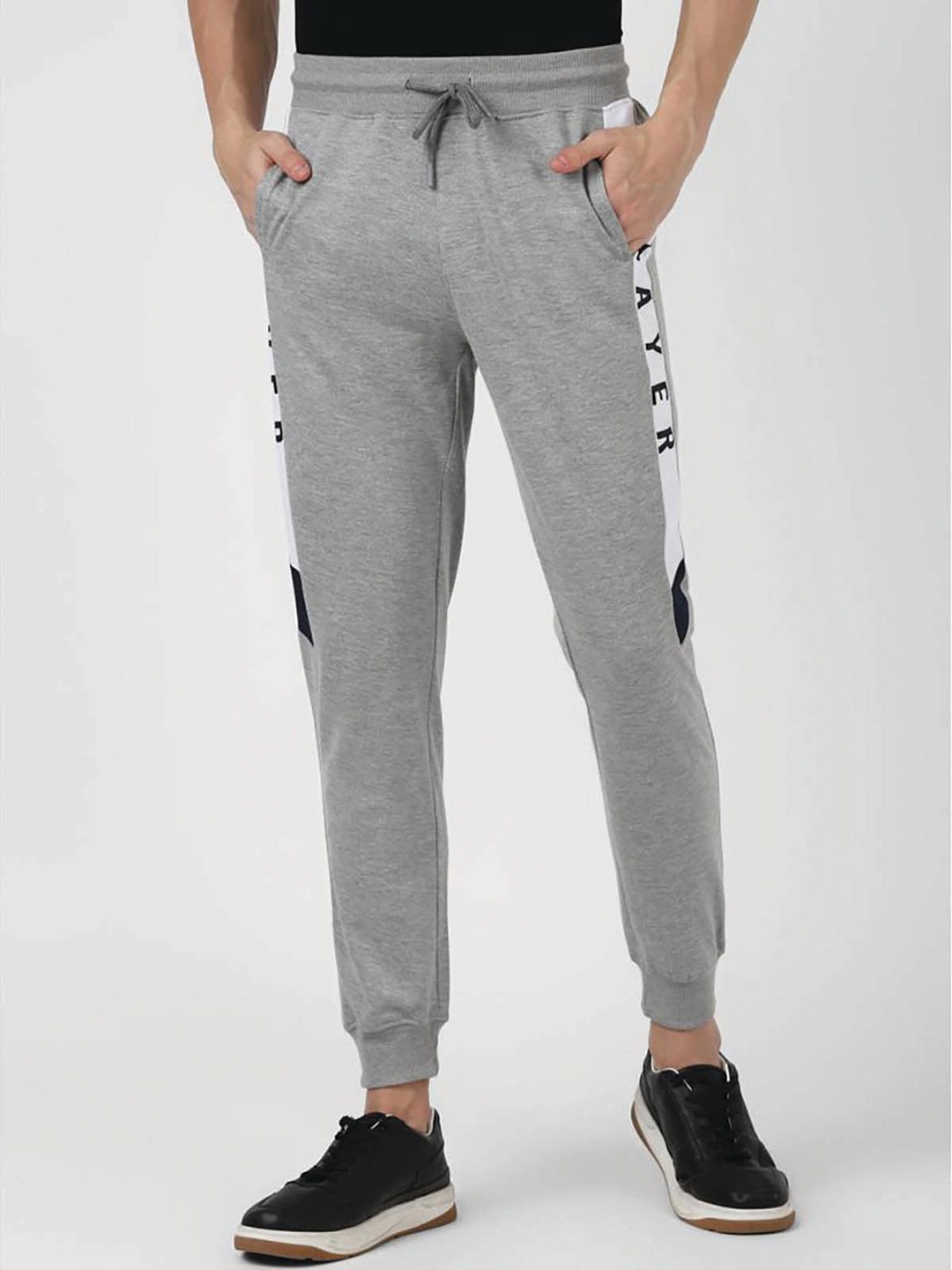 

UrbanMark Men Anti Odour Regular Fit Cotton Joggers, Grey melange