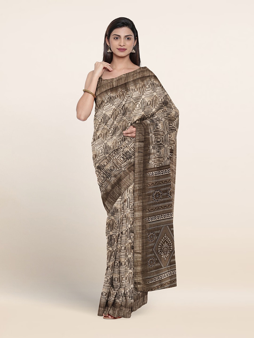 

Pothys Geometric Printed Saree, Grey