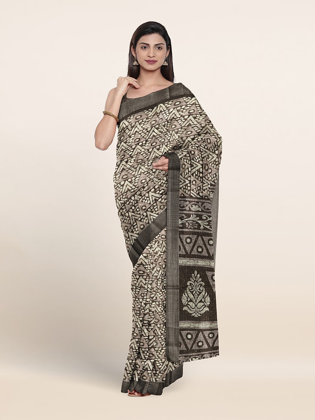 

Pothys Geometric Printed Saree, Grey
