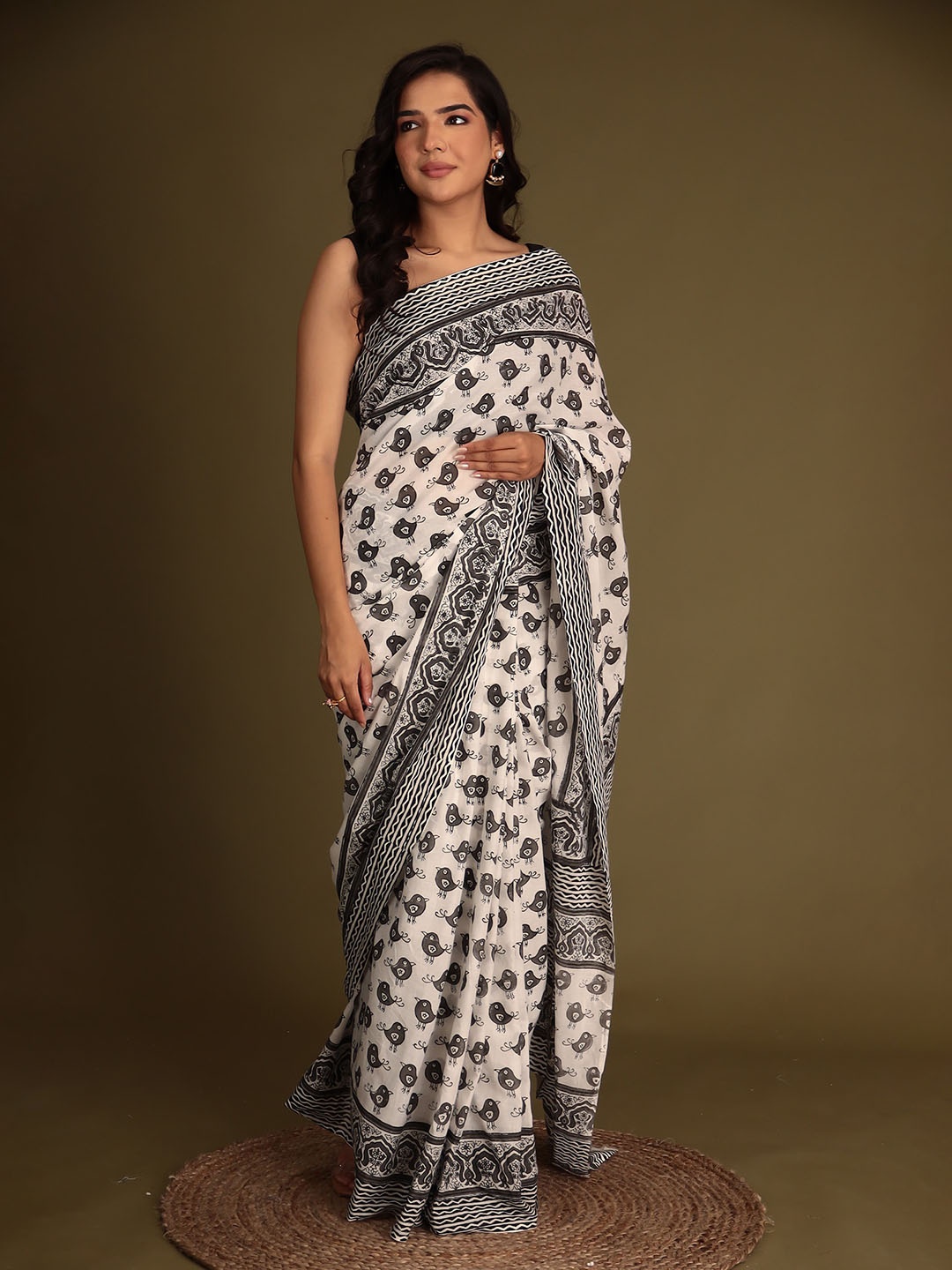 

ZARI Ethnic Motifs Printed Pure Cotton Saree, White