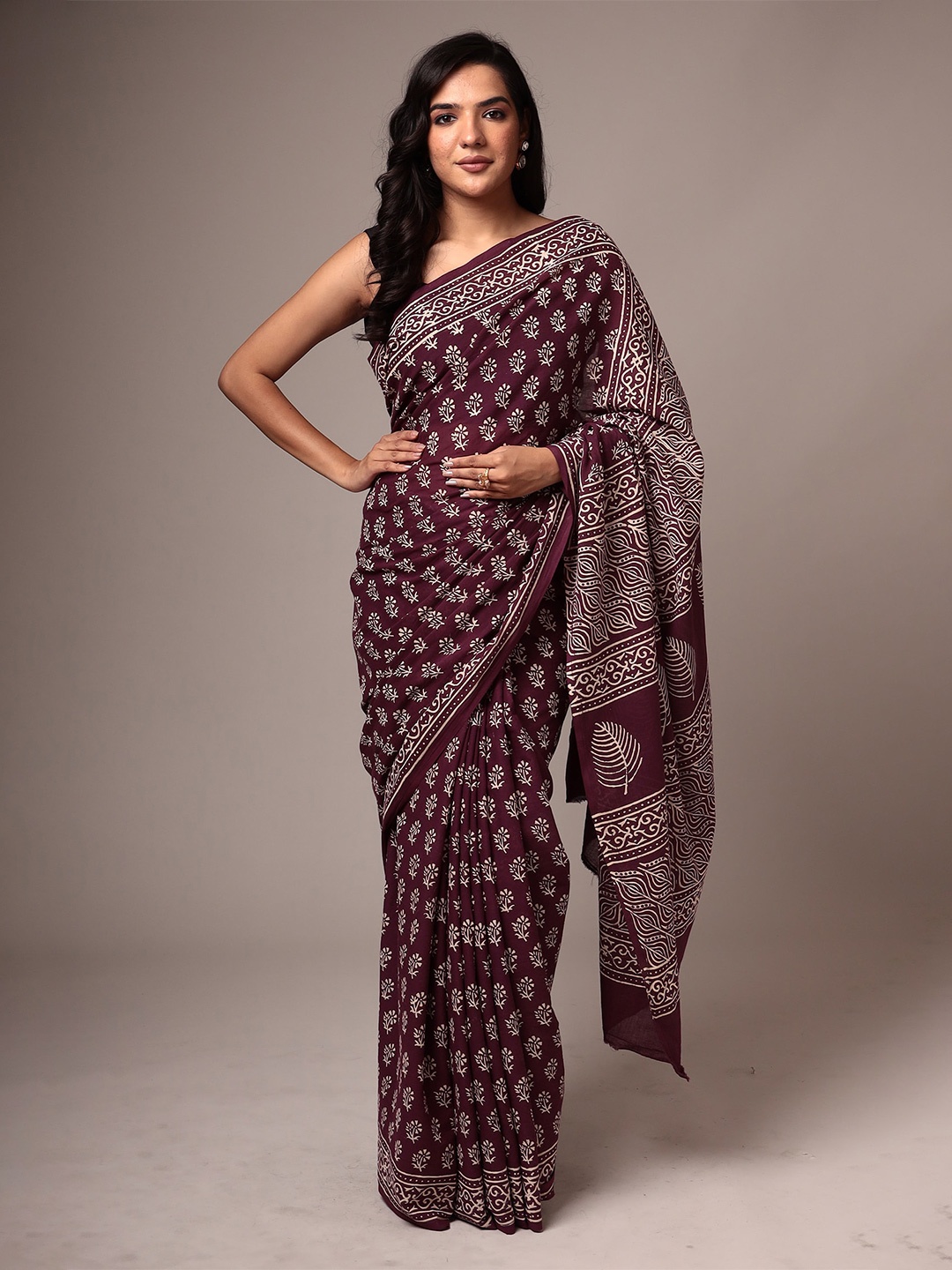 

ZARI Floral Printed Pure Cotton Saree, Purple