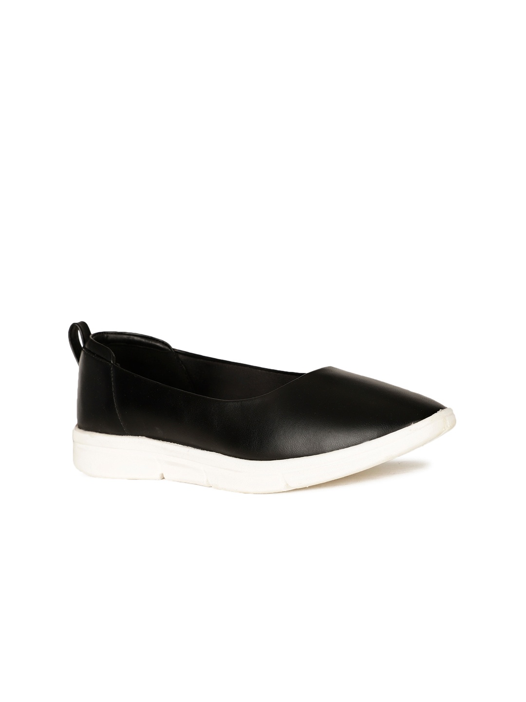 

Bata Round Toe Ballerinas, Black