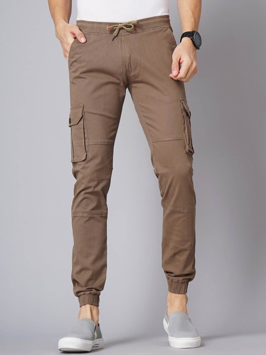 

PAUL STREET Men Smart Slim Fit Mid-Rise Cotton Joggers, Brown
