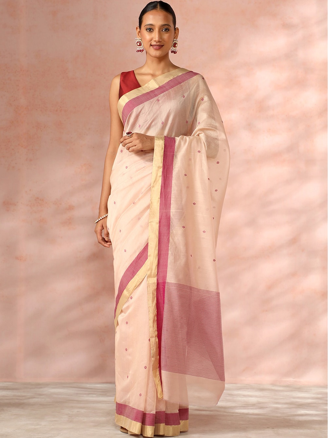 

Taneira Geometric Woven Design Zari Silk Cotton Chanderi Saree, Cream