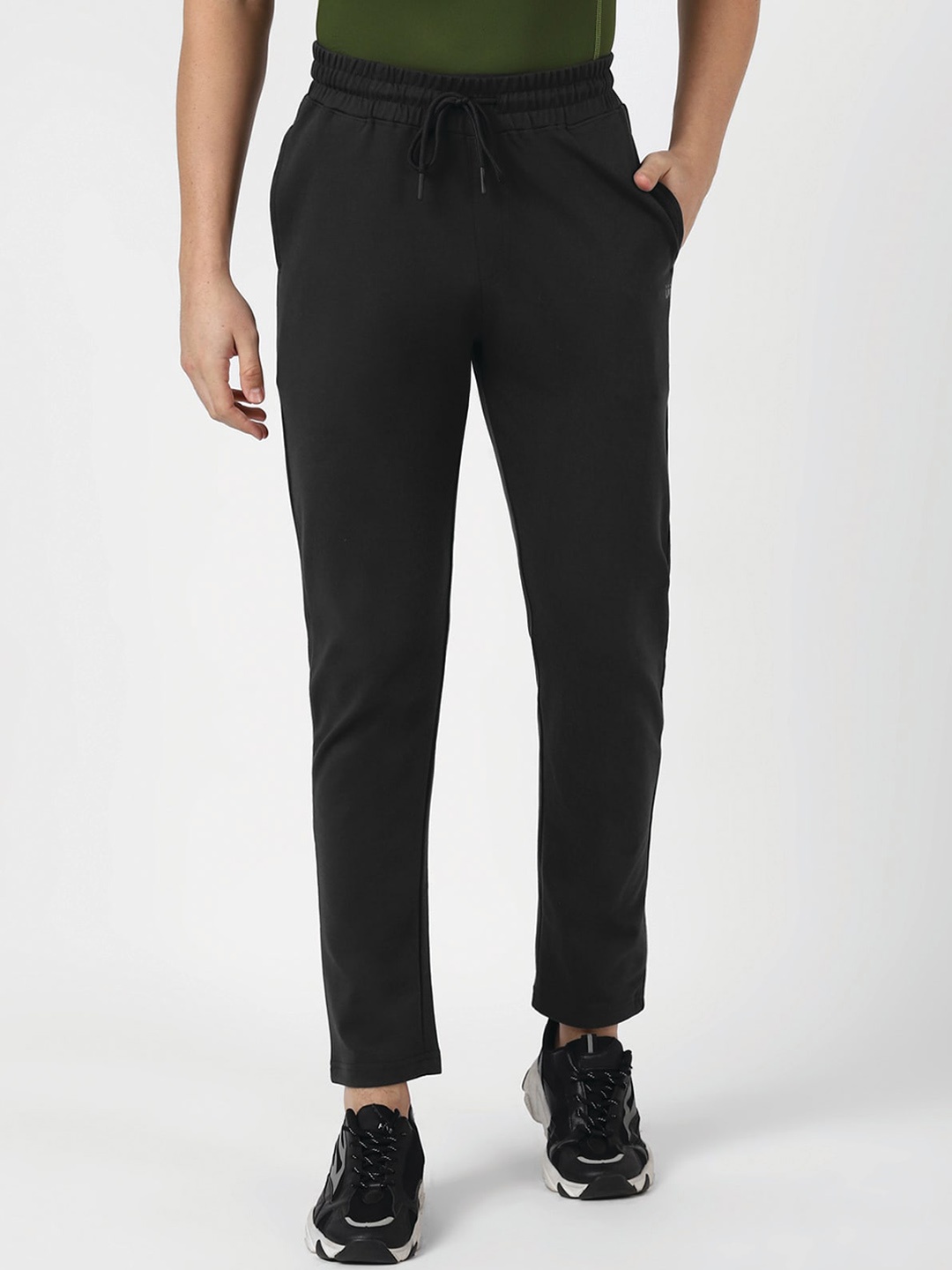 

UrbanMark Men Regular Fit Regular Cotton Track Pants, Charcoal