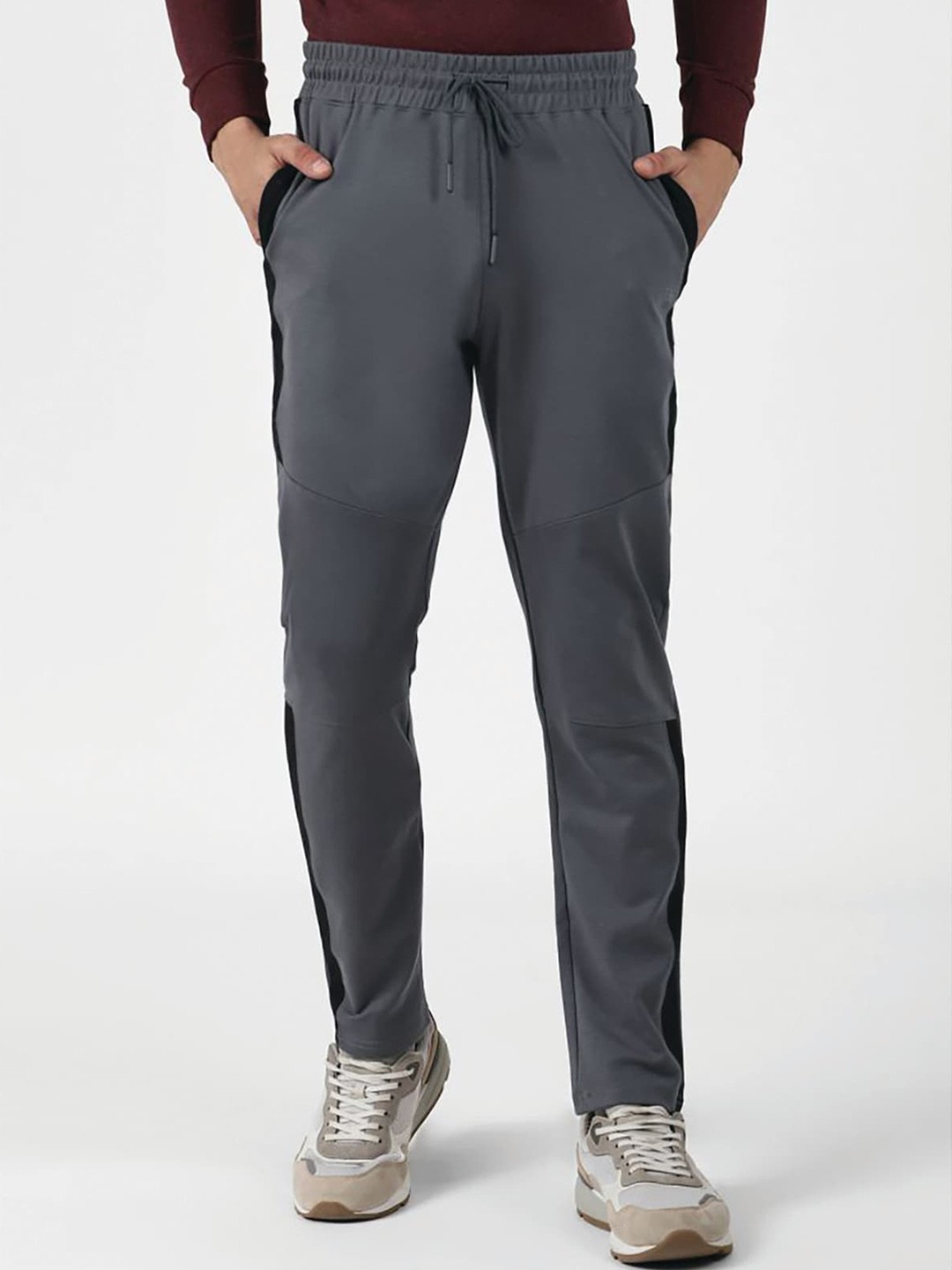 

UrbanMark Men Regular Fit Cotton Regular Track Pants, Grey