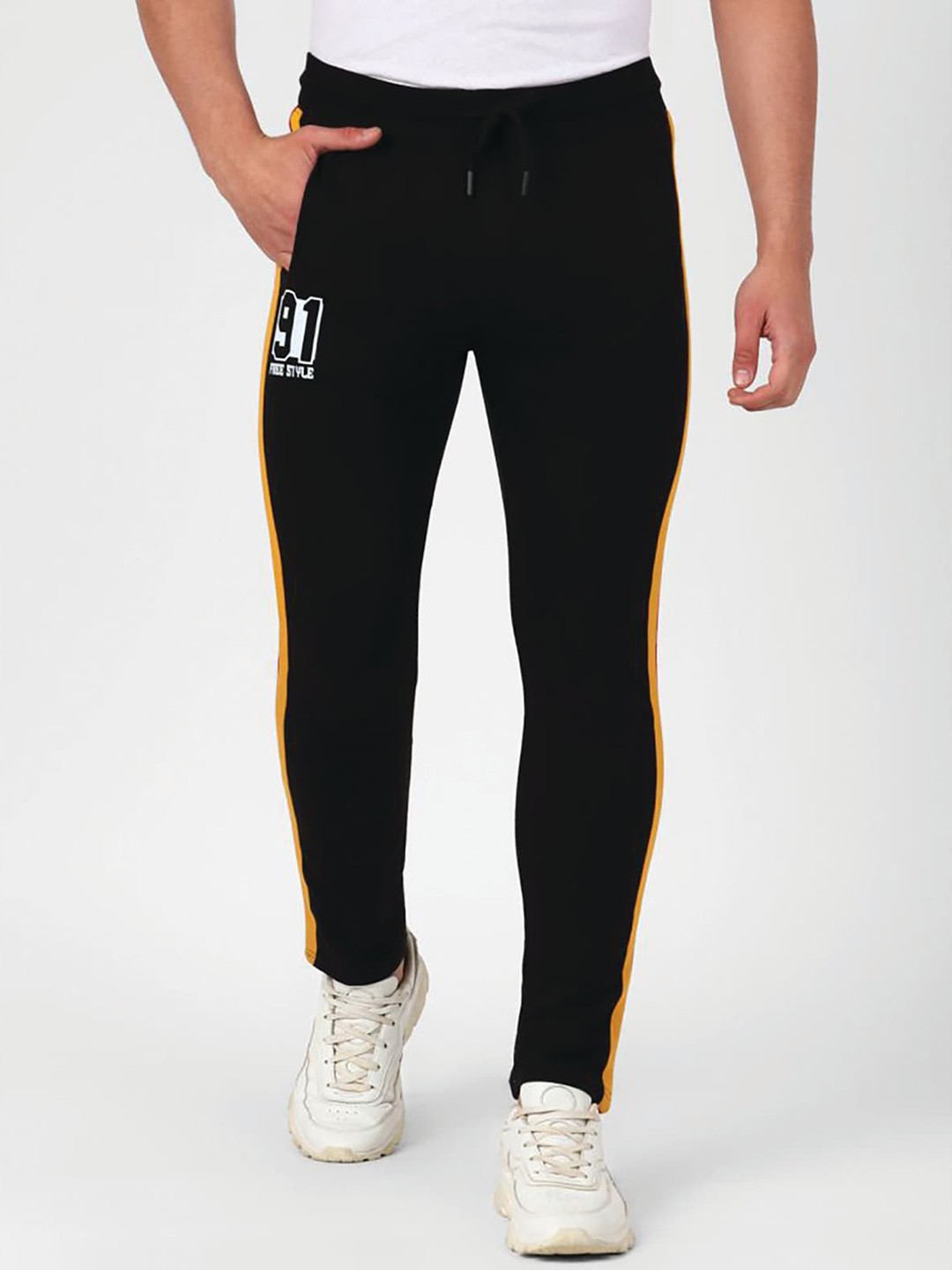 

UrbanMark Men Regular Fit Cotton Regular Track Pants, Black