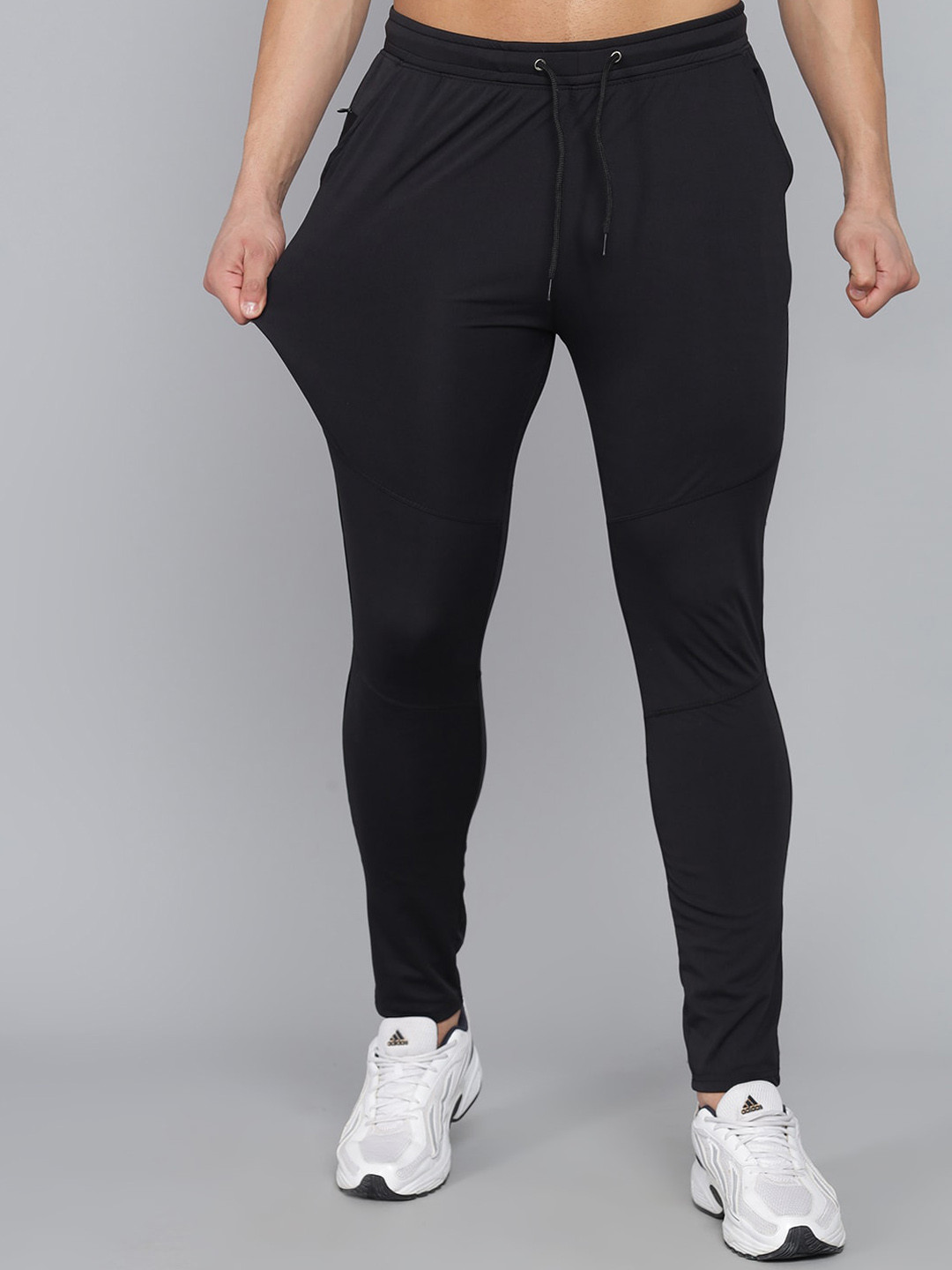 

The Modern Soul Men Slim Fit Mid Rise Stretchable Track Pants, Black