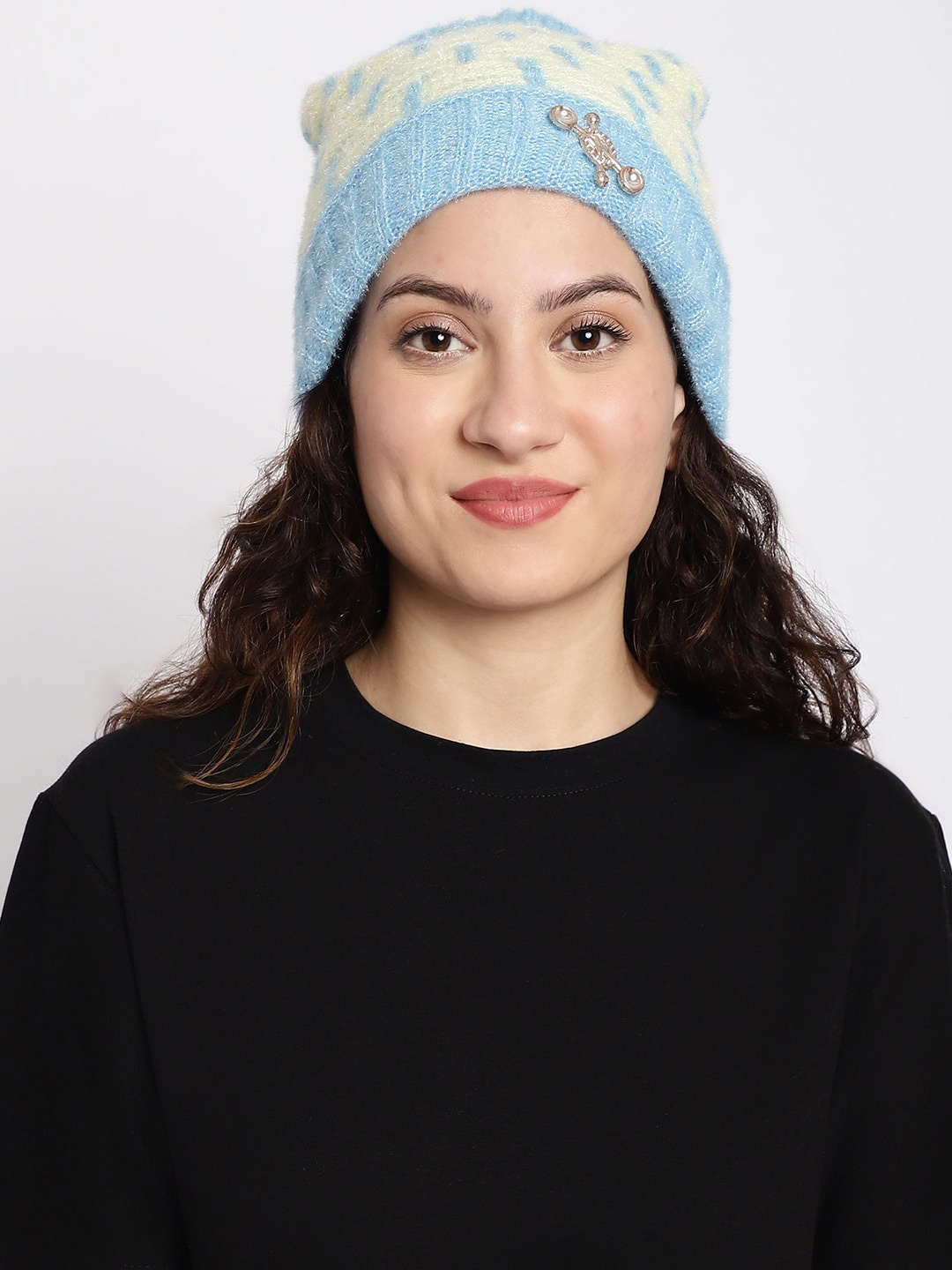 

ELLIS Women Self Design Beanie, Blue
