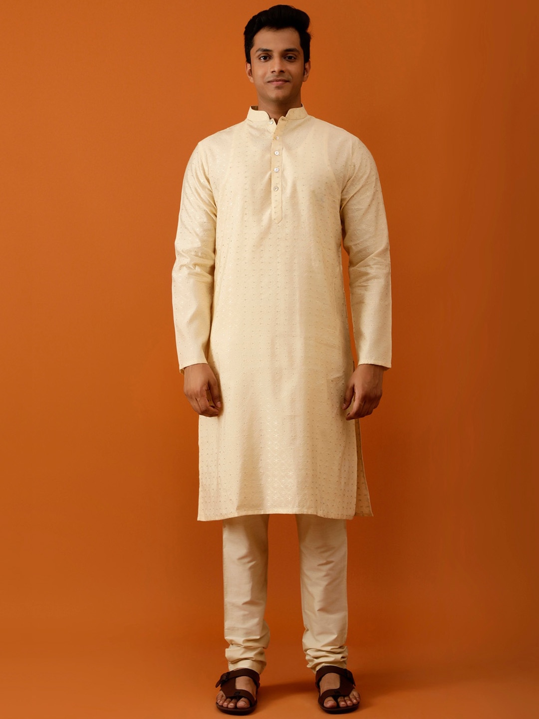 

Streaks & Crosses Floral Embroidered Regular Kurta With Pyjamas, Cream