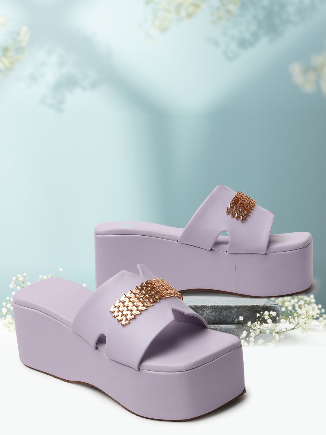 

FEET RUNNER Embellished Open Toe Flatform Heels, Lavender