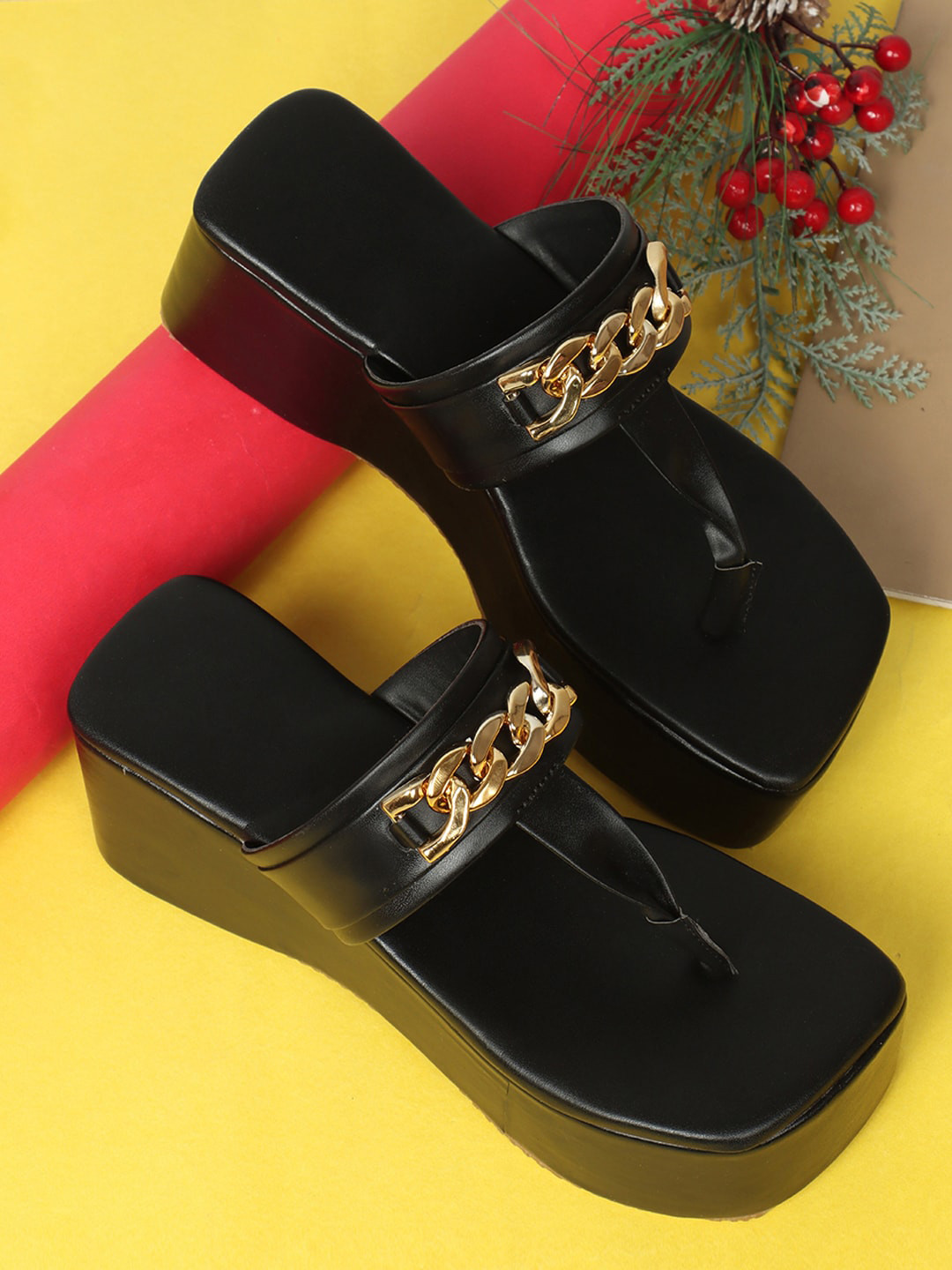 

FEET RUNNER Embellished Open Toe Flatform Heels, Black