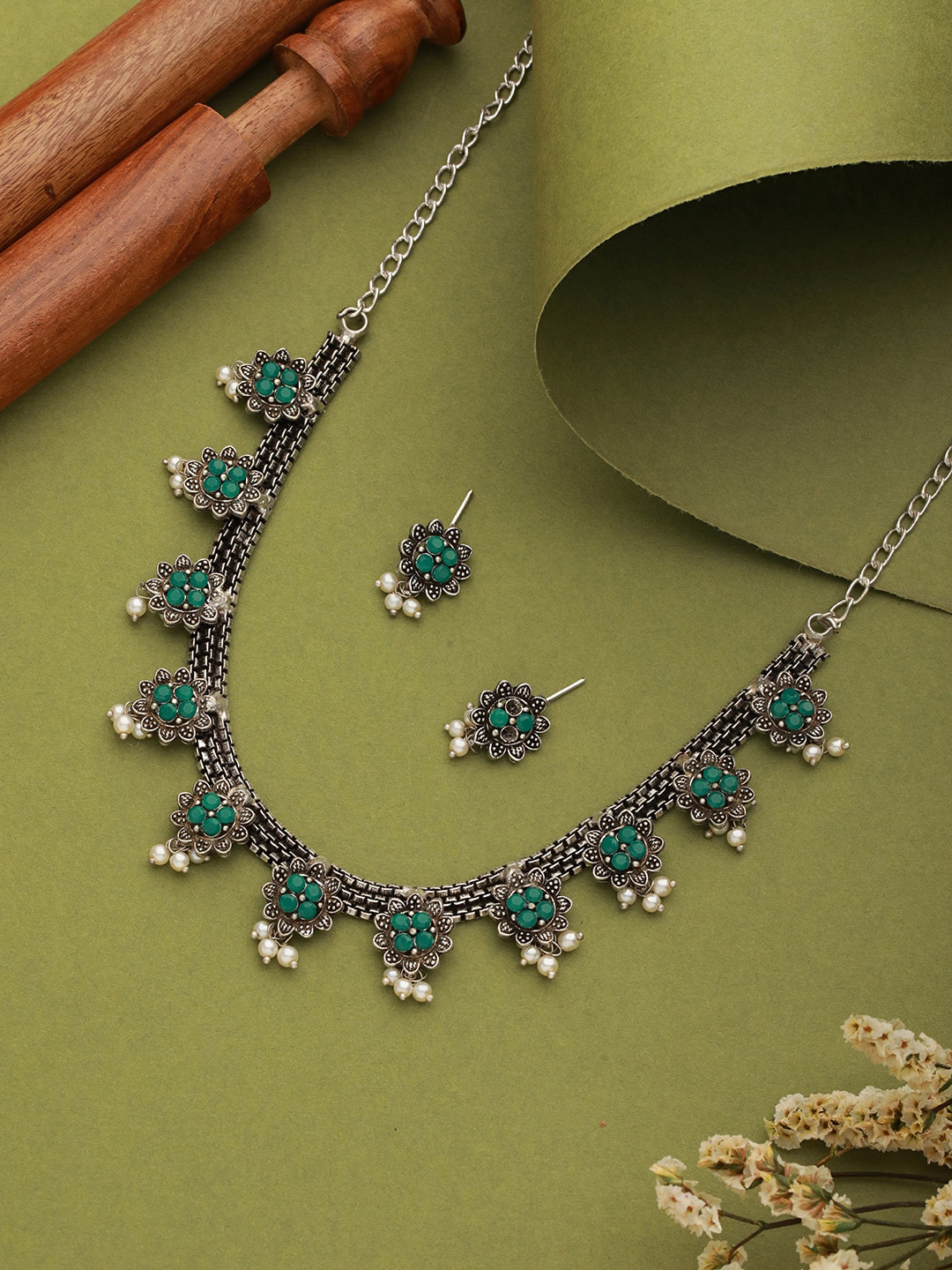

Jazz and Sizzle Silver Plated & Pearl Beaded Jewellery Set