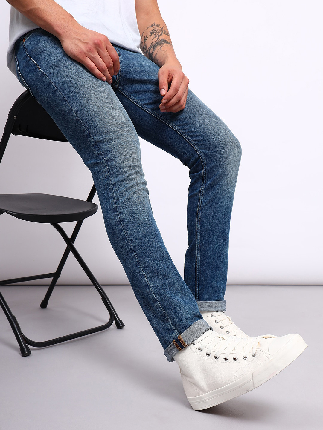 

Lee Men Slim Fit Clean Look Light Fade Stretchable Jeans, Blue