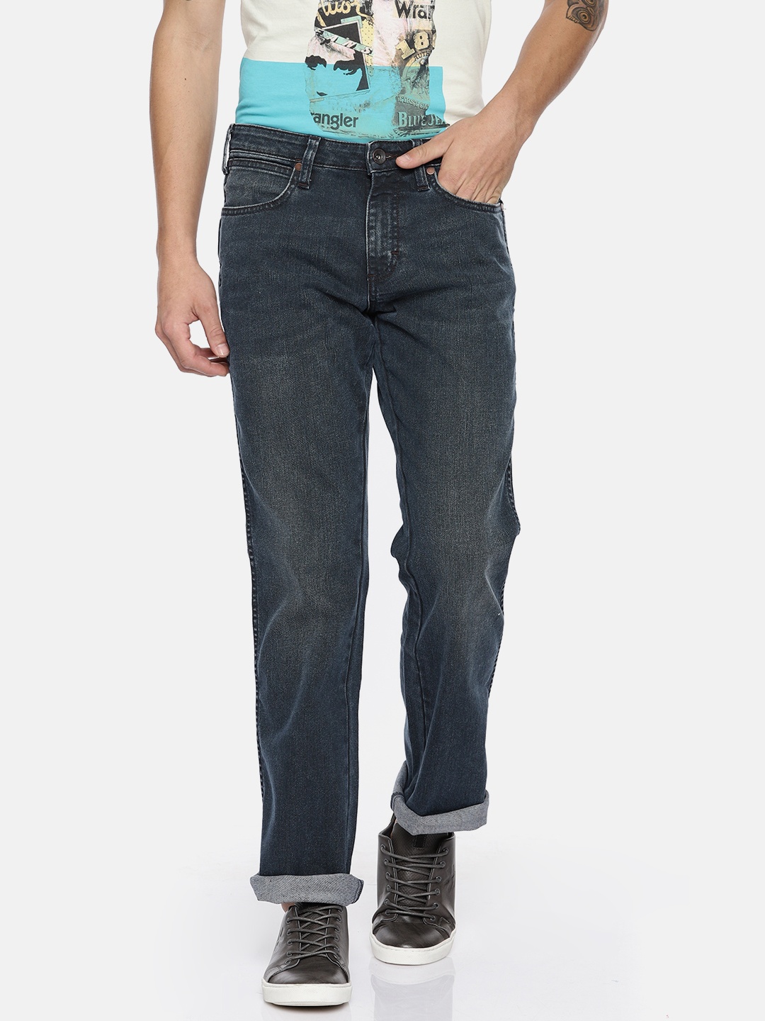 

Wrangler Men Blue Straight Fit Mid-Rise Clean Look Stretchable Jeans