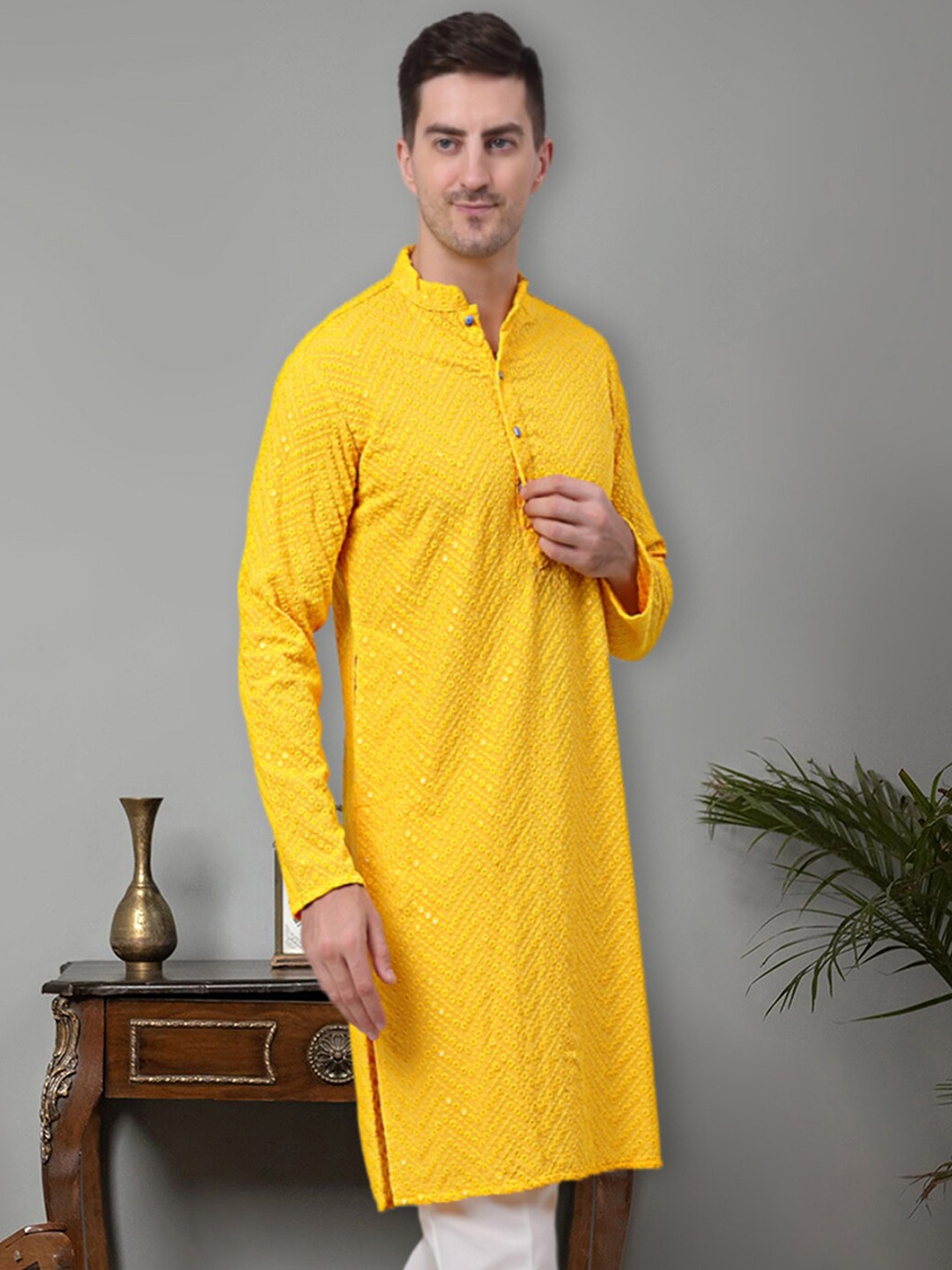 

Jompers Geometric Embellished Sequinned Cotton Straight Kurta, Yellow