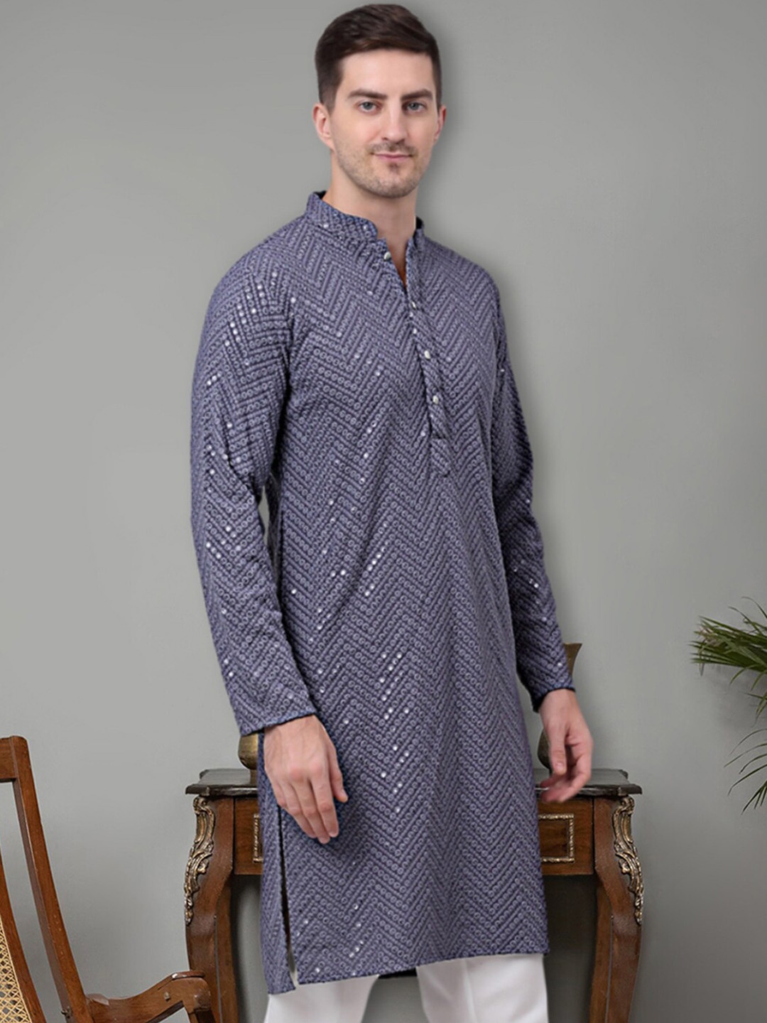 

Jompers Geometric Embroidered Sequinned Pure Cotton Kurta, Grey