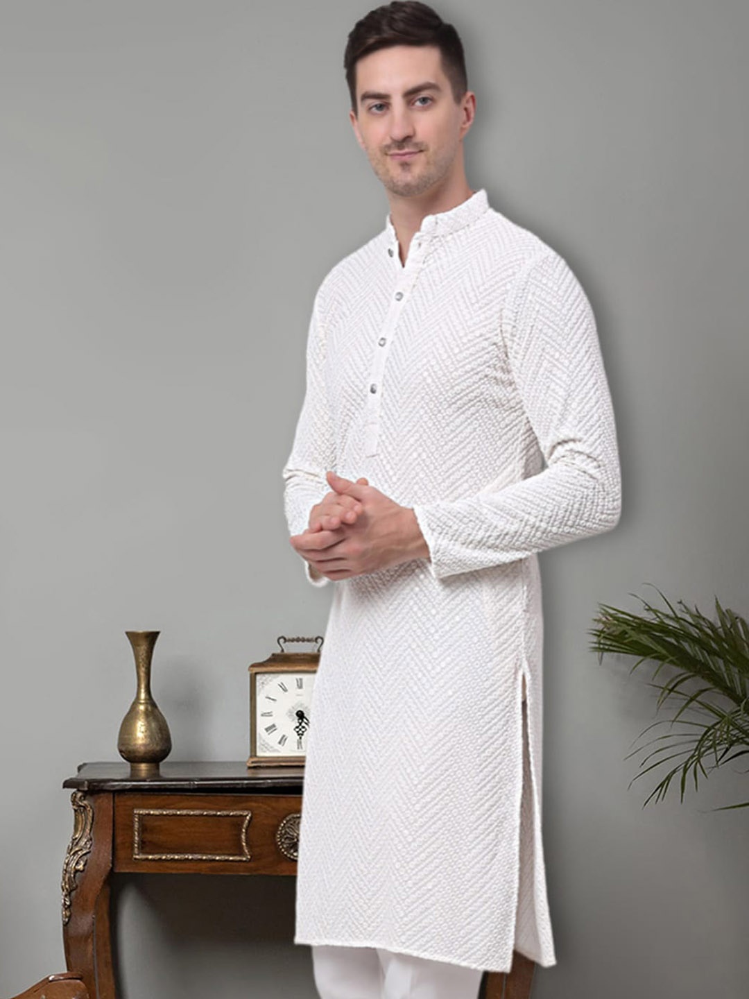 

Jompers Geometric Embroidered Sequinned Pure Cotton Kurta, White