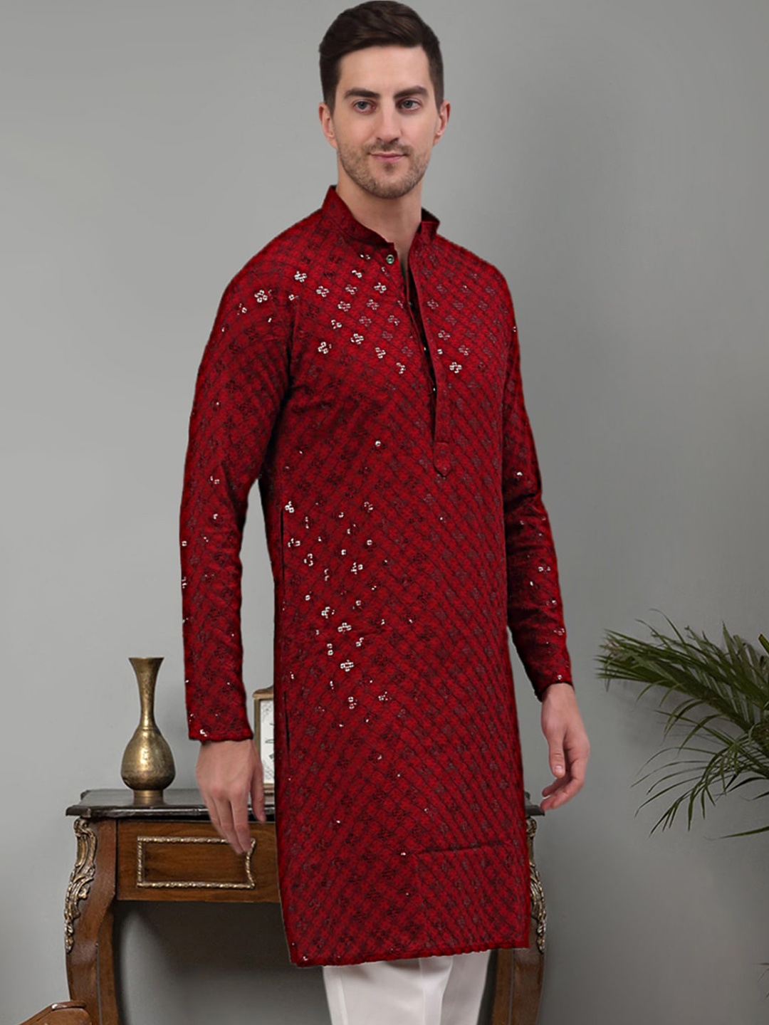 

Jompers Geometric Embroidered Sequinned Kurta, Maroon